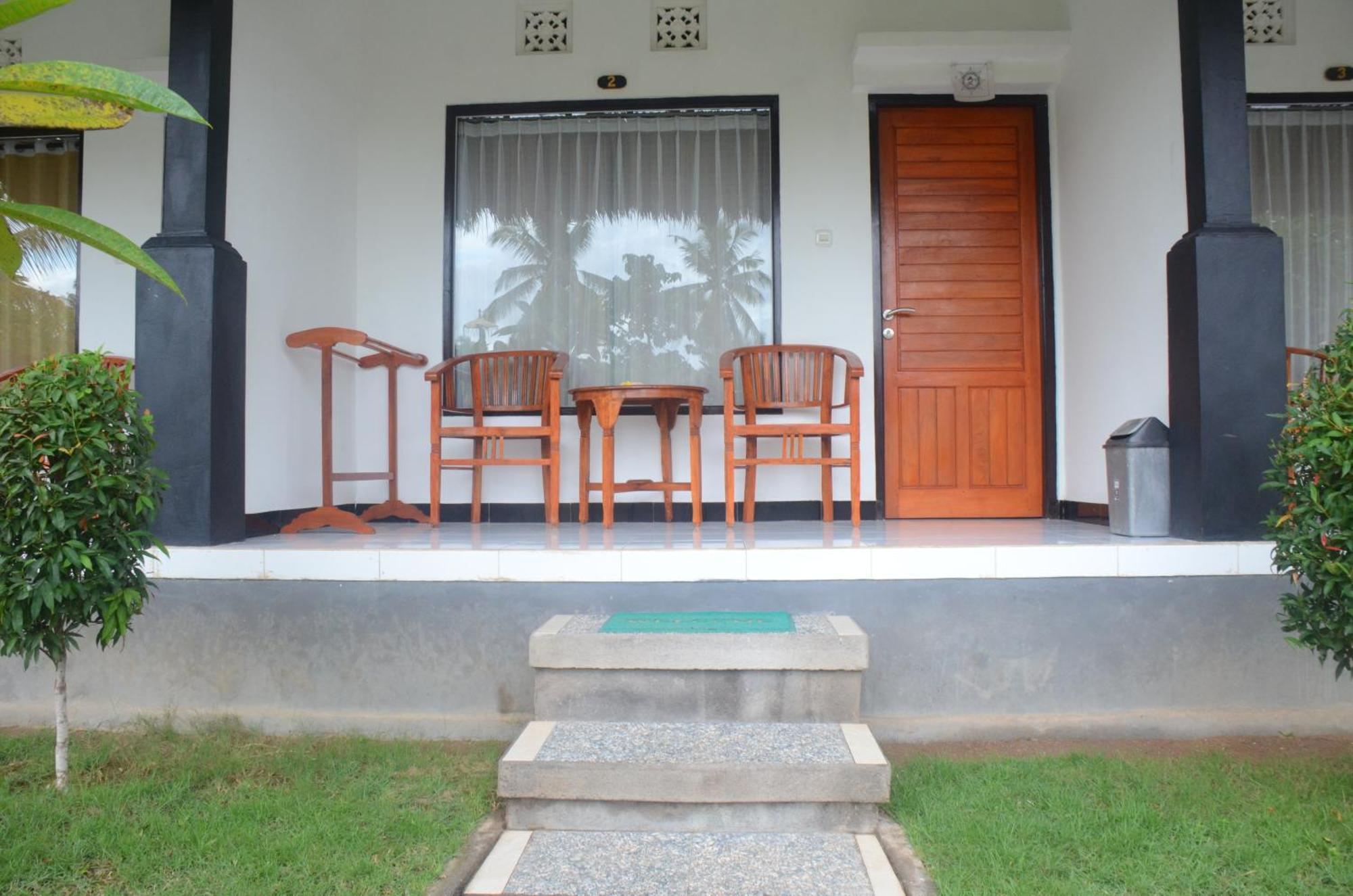 Mamaras Holiday park 3*