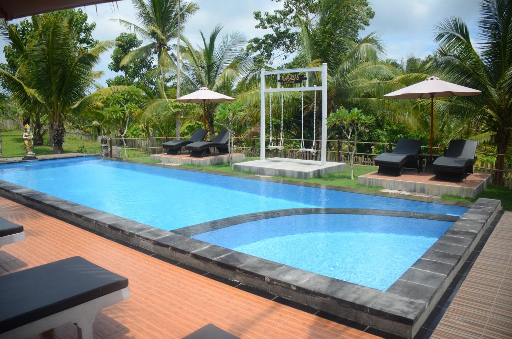 Mamaras Holiday park 3*