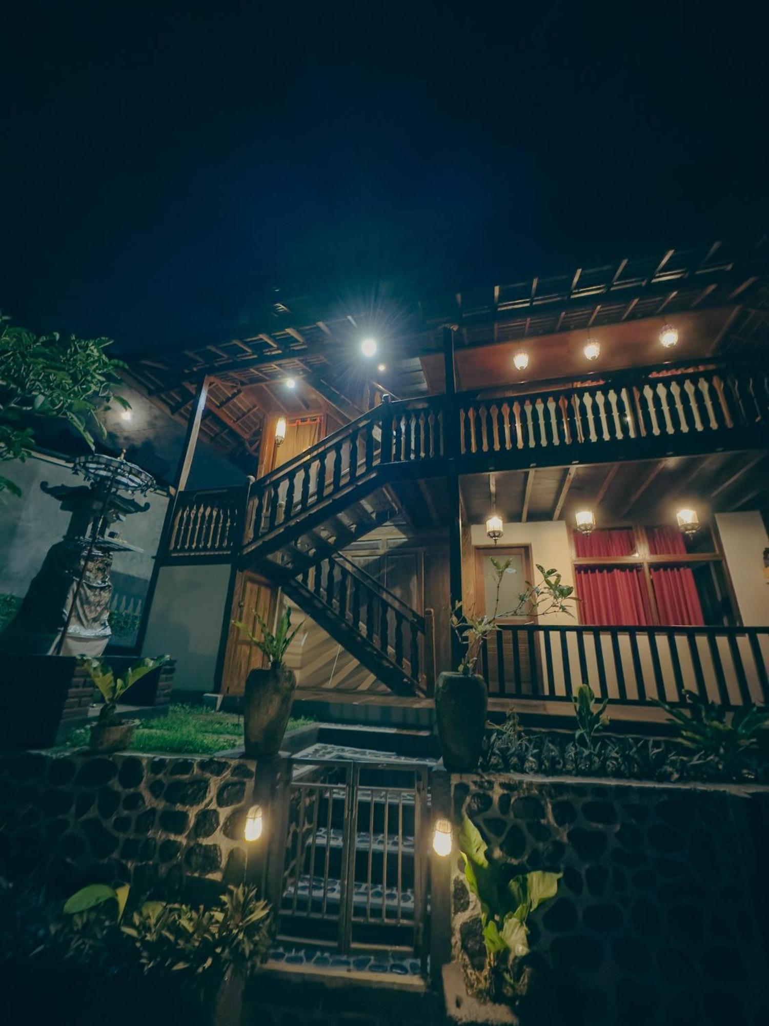 Tjeraki House *