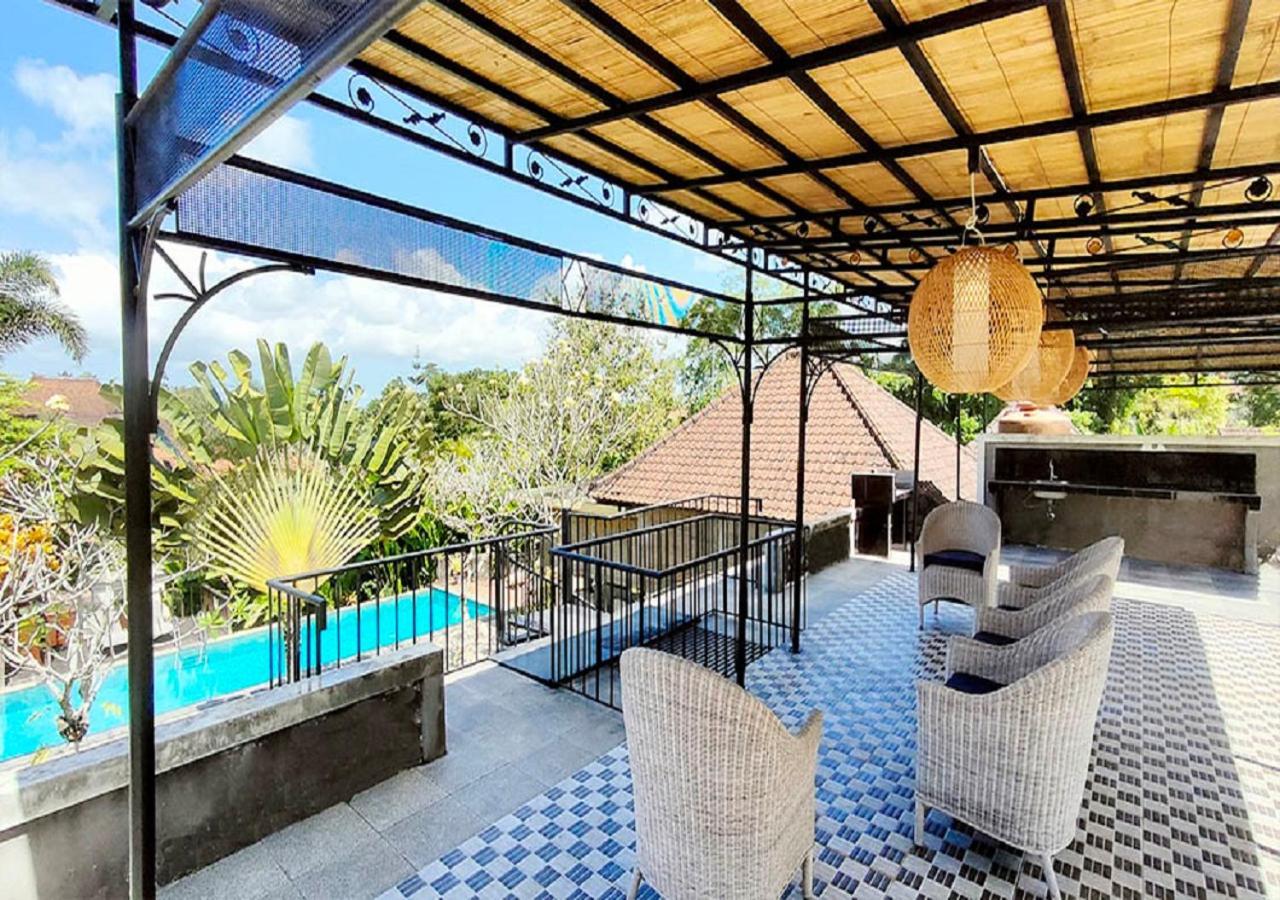 Villa Nirvana