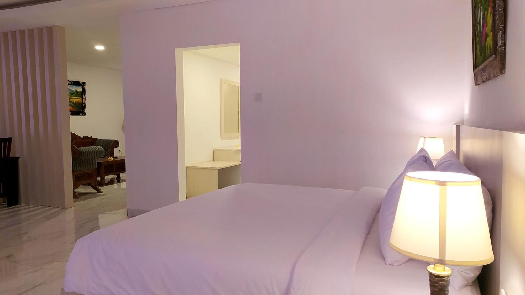 Puri 3* Lovina (Bali)