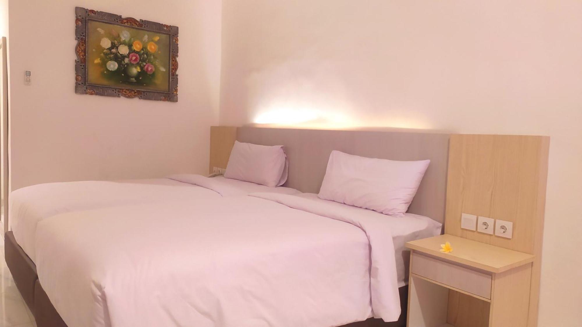Puri 3* Lovina (Bali)
