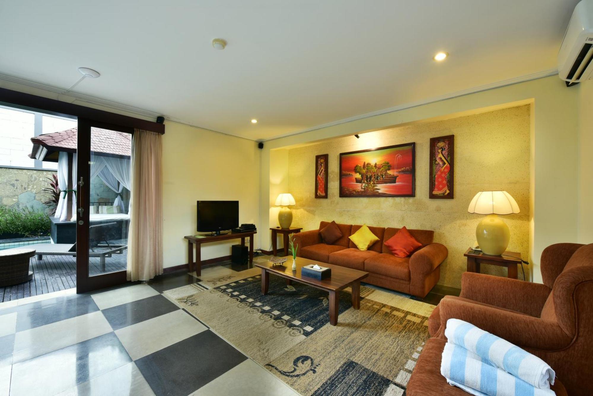 Villa The Khayangan Dreams Villa, *