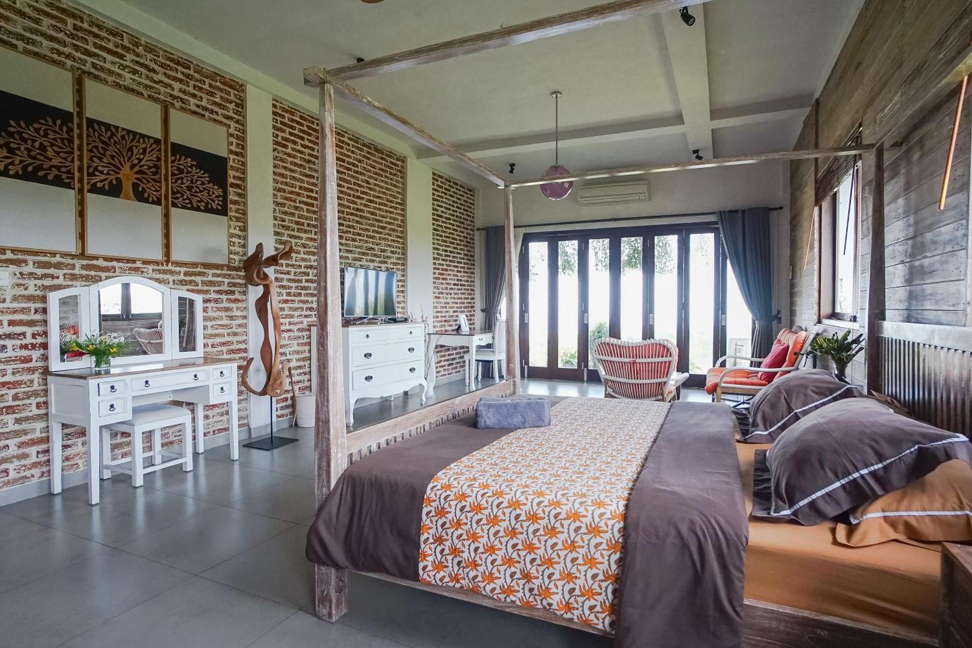 The Ocean Views Luxury & Uluwatu (Bali)