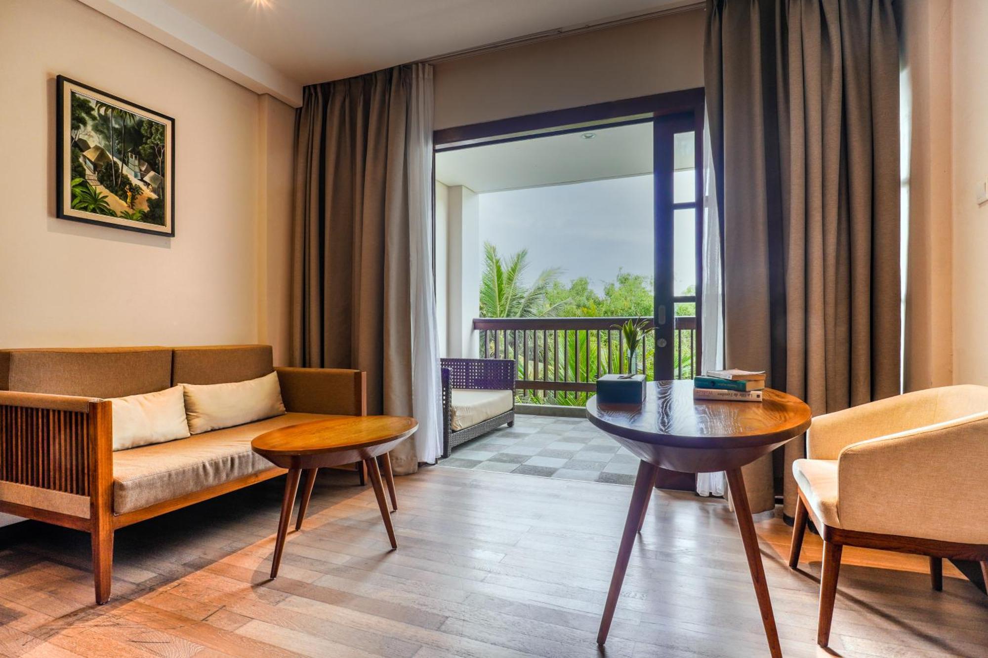 Resort Royal Tulip Springhill
