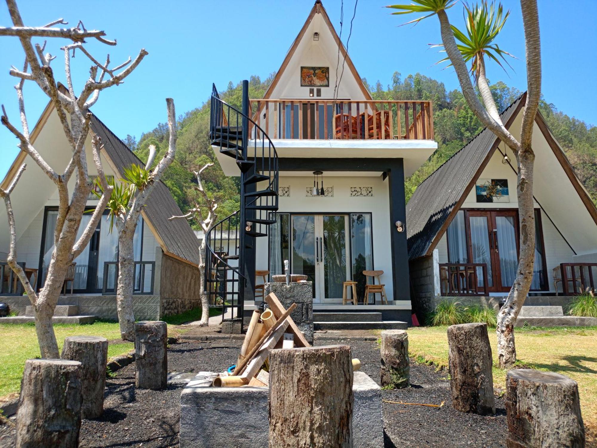 Homestay Batur And *
