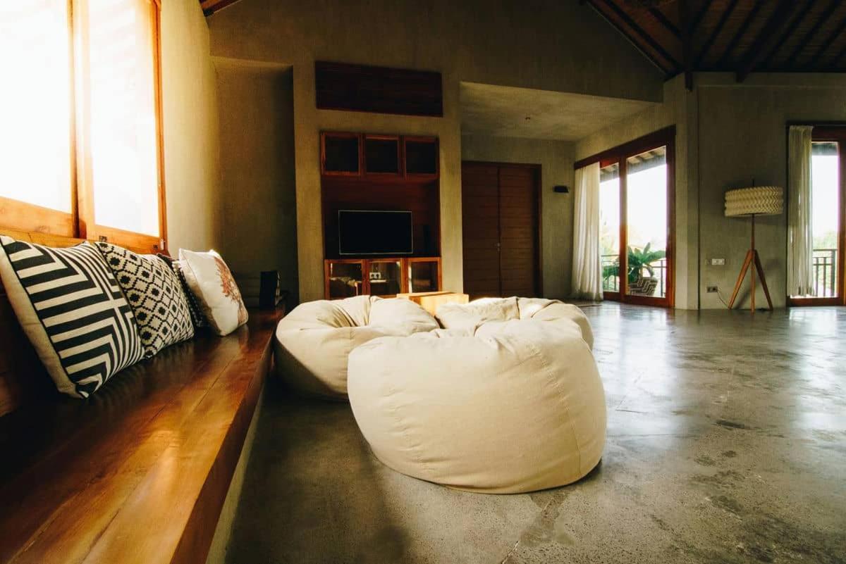 Zin Berawa & Guest house