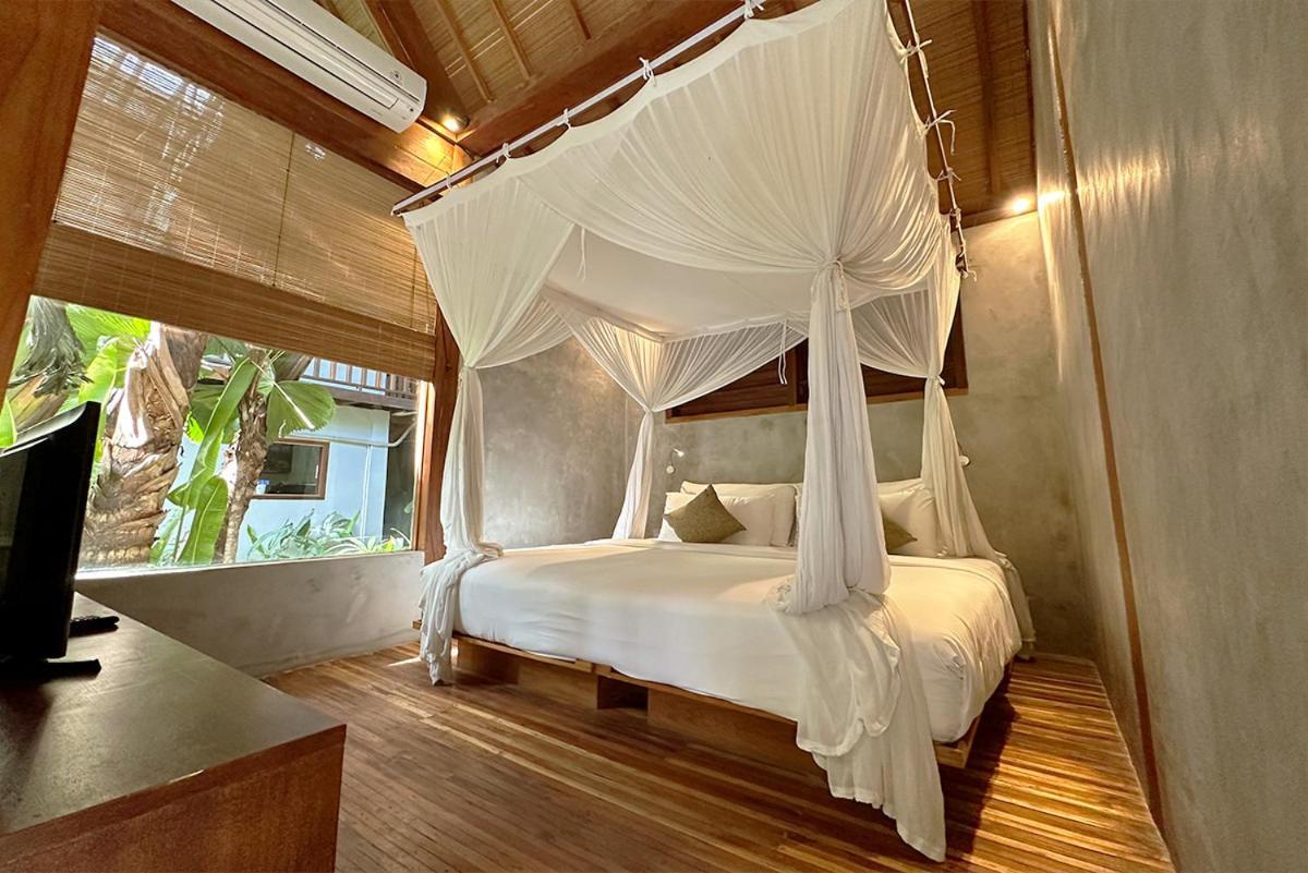 Guest house Zin Berawa & 4*