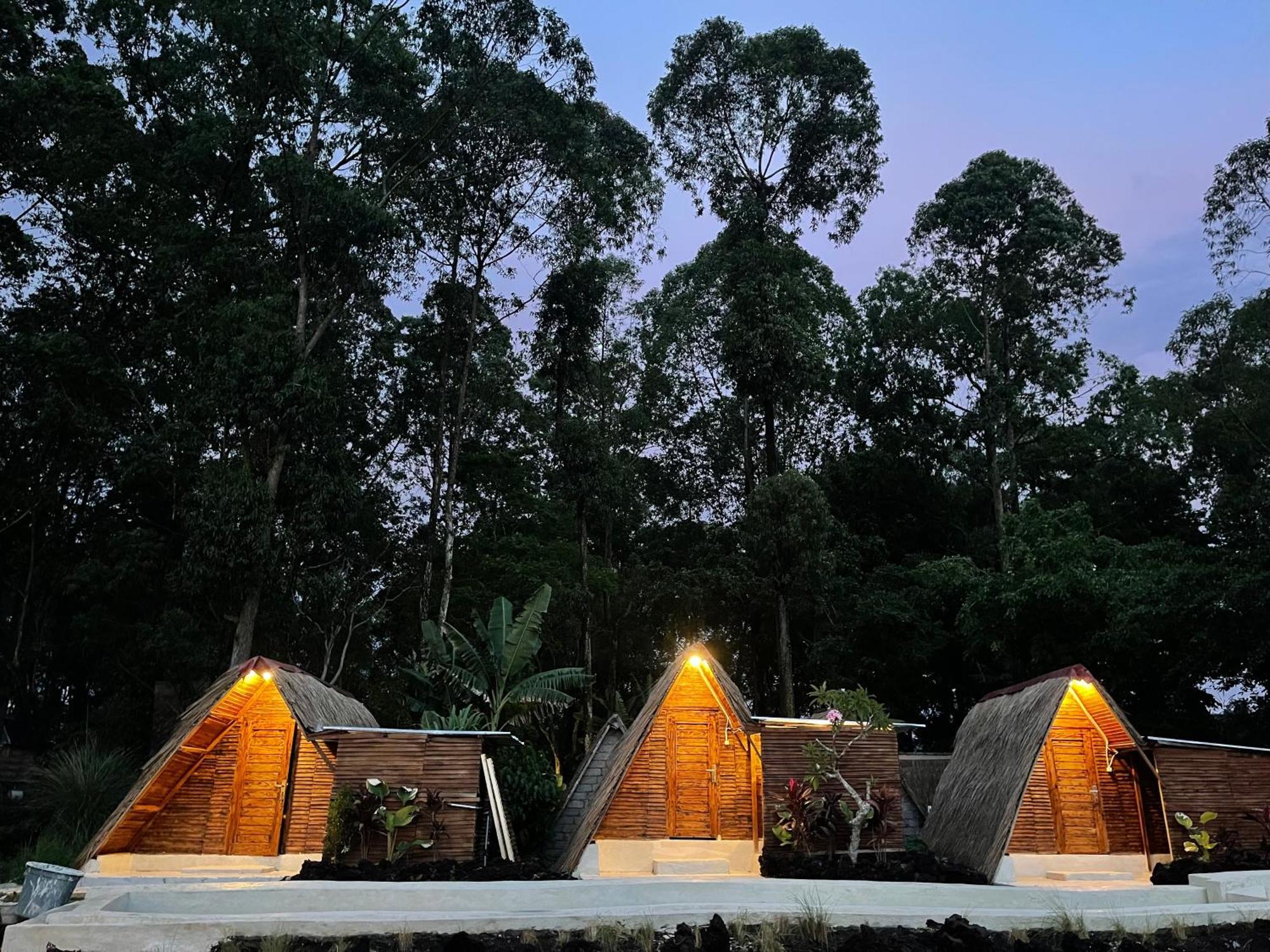 Guest house Triangular House And Hot Spring