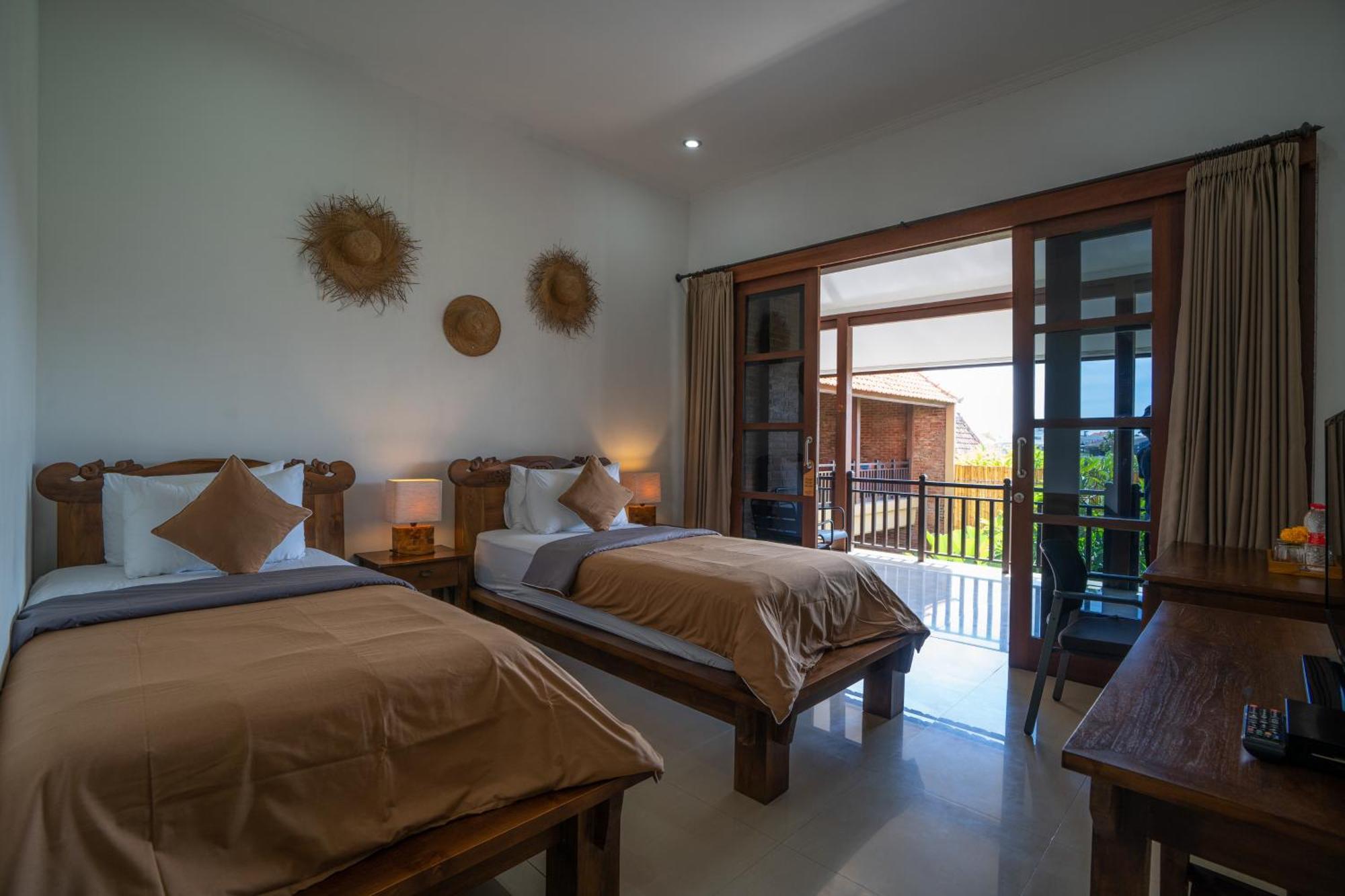 Guest house Wiras Village 3*