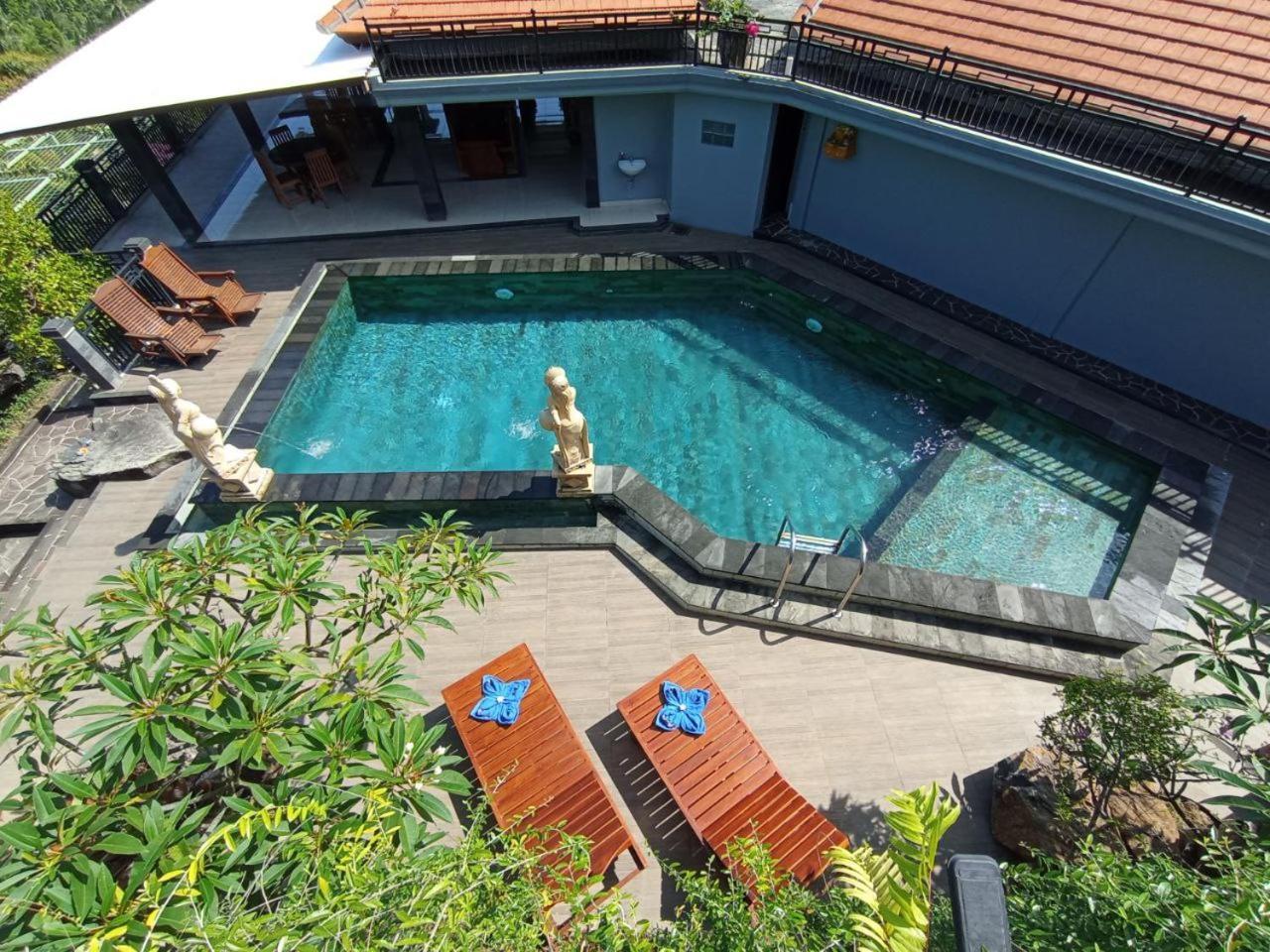 Hotel Rostika Villa&camping Sekumpul
