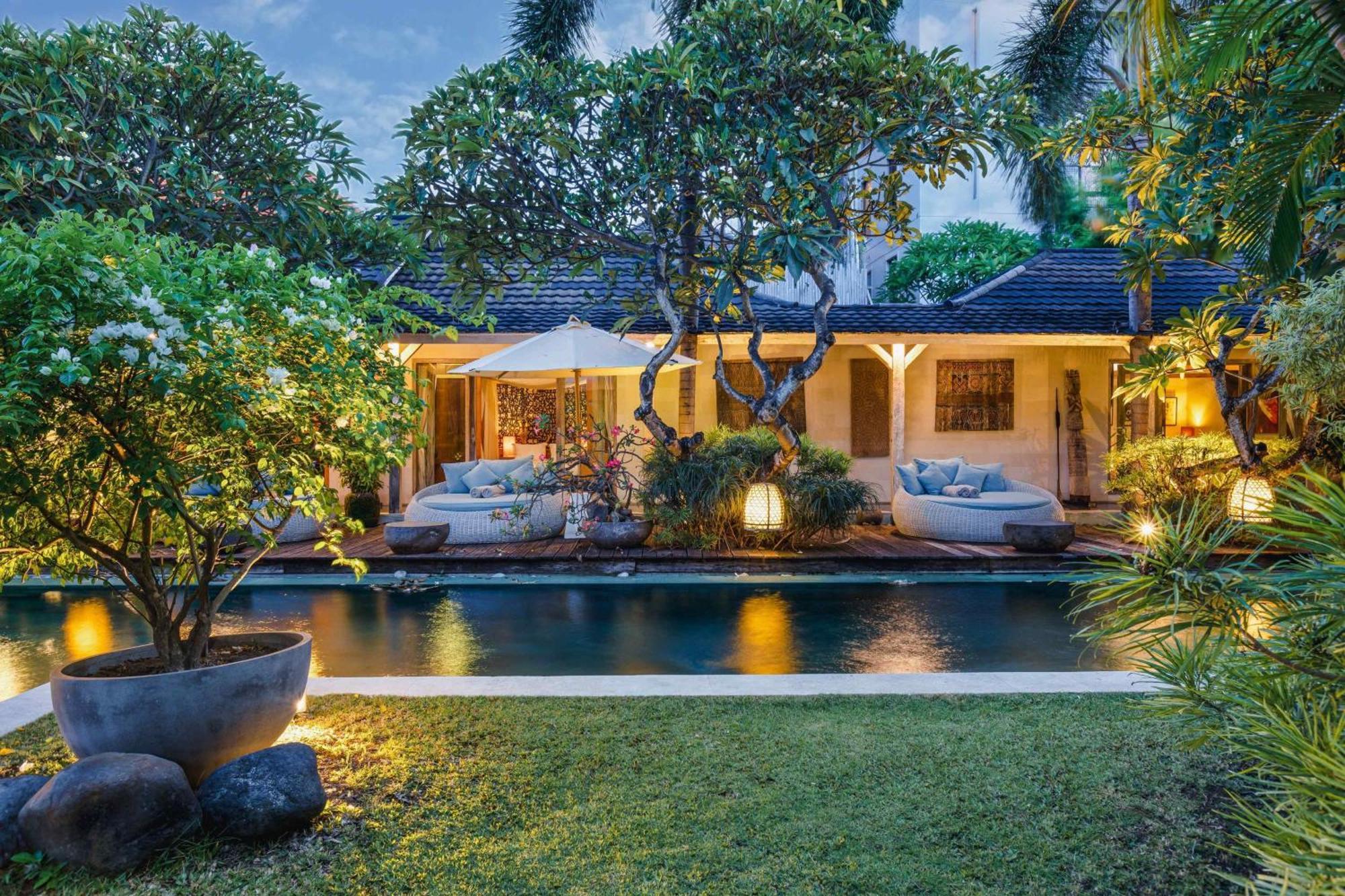 Cinta Damai - Stunning & Stylish 4br Luxury In The Heart Of Seminyak, Just A 10-min Walk To The Seminyak (Bali)