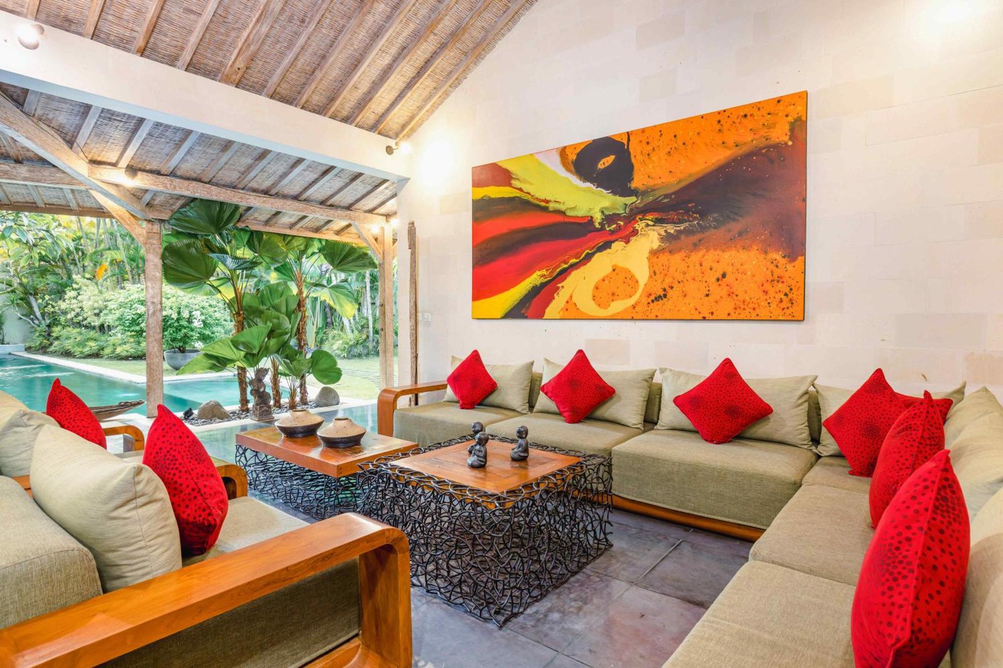 Cinta Damai - Stunning & Stylish 4br Luxury In The Heart Of Seminyak, Just A 10-min Walk To The