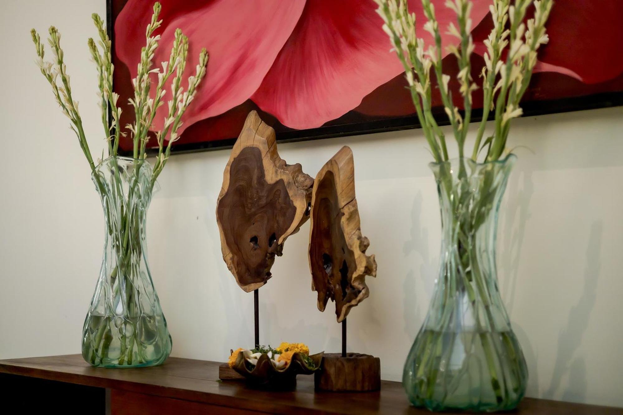 Fourteen Roses Boutique Hotel, Kuta Hotel Legian (Bali)