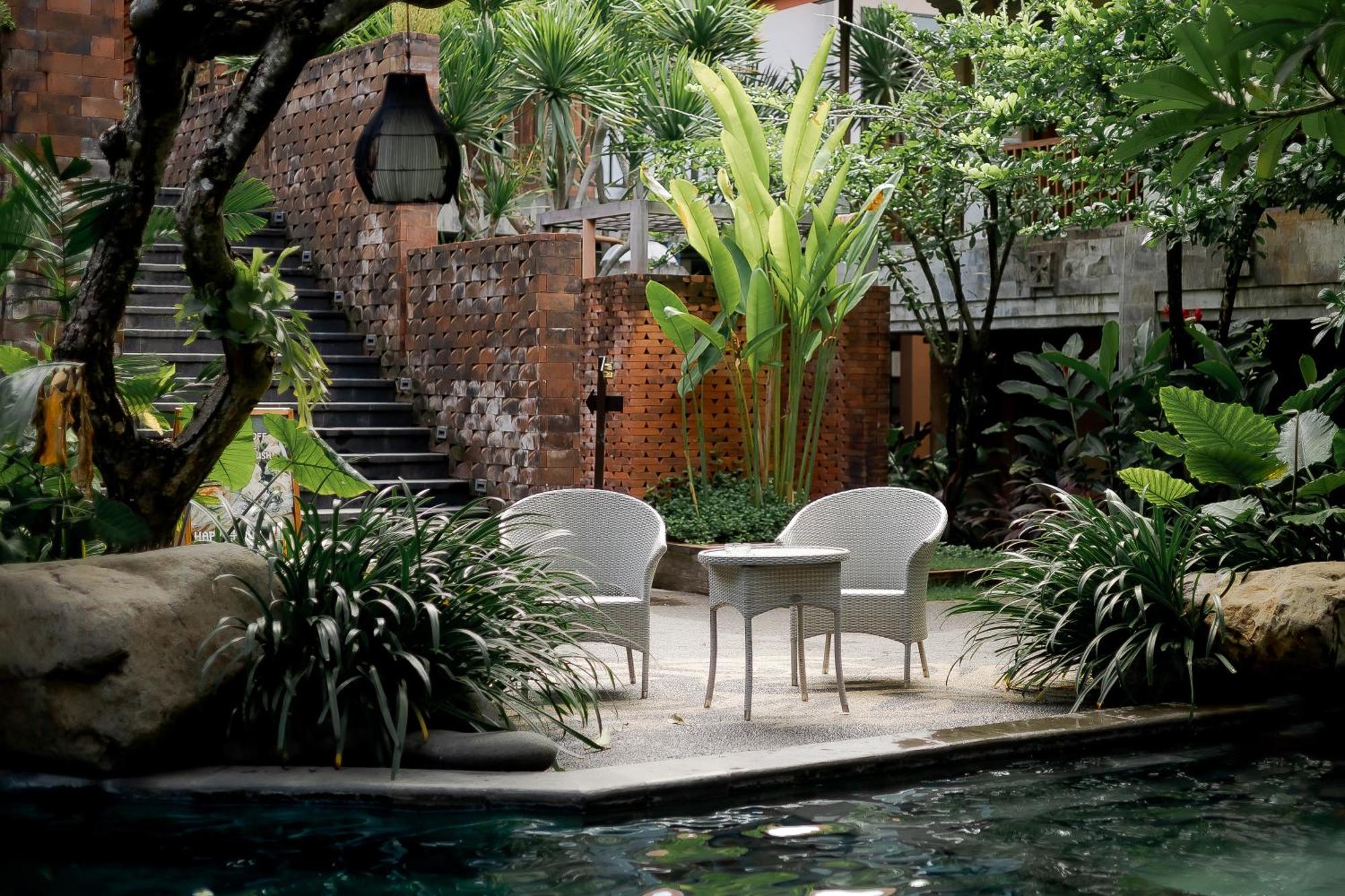 Fourteen Roses Boutique Hotel, Kuta Hotel Legian (Bali)