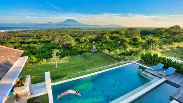 353 Degrees North Nusa Lembongan (Bali)