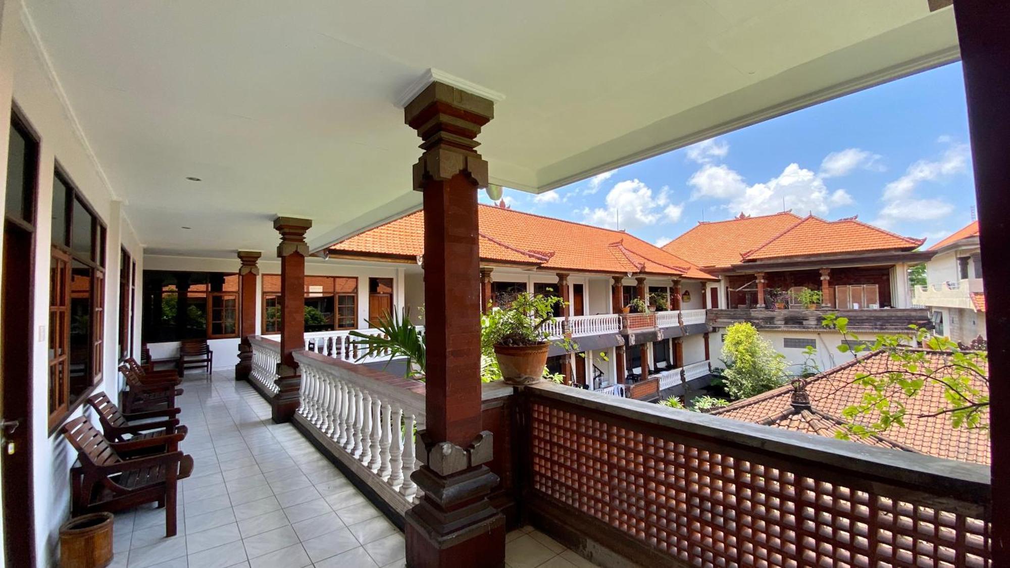 Simpang Hotel 3*