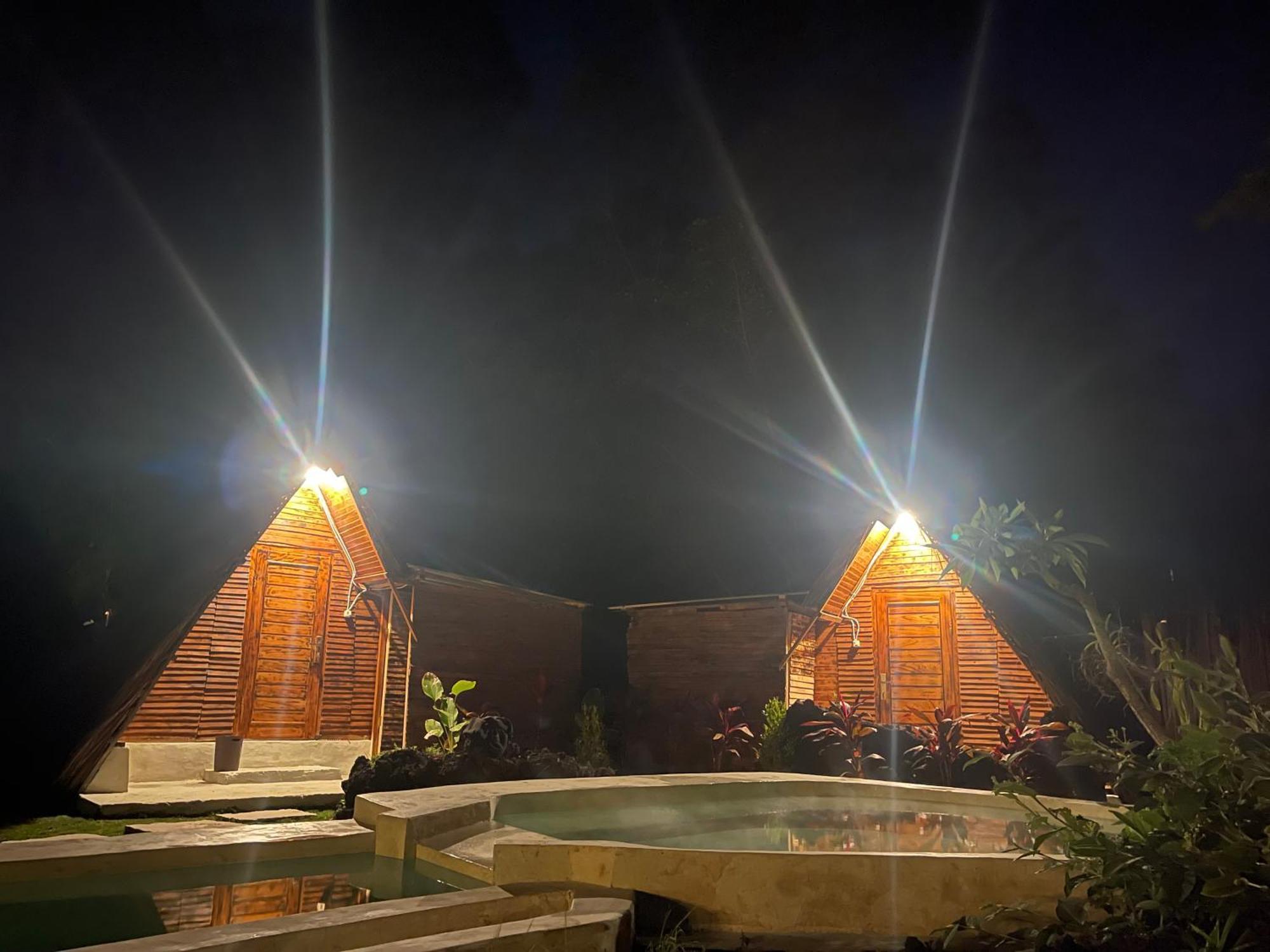 Triangular House And Hot Spring * Kubupenlokan