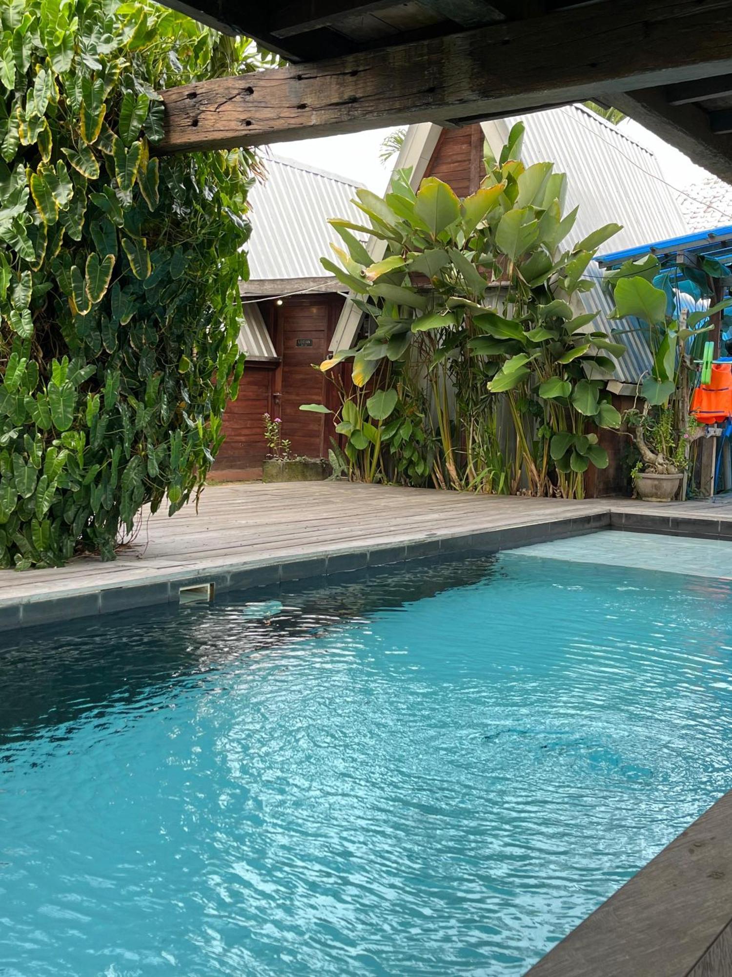 Wisma tamu Kampoeng Saya Seminyak (Bali)