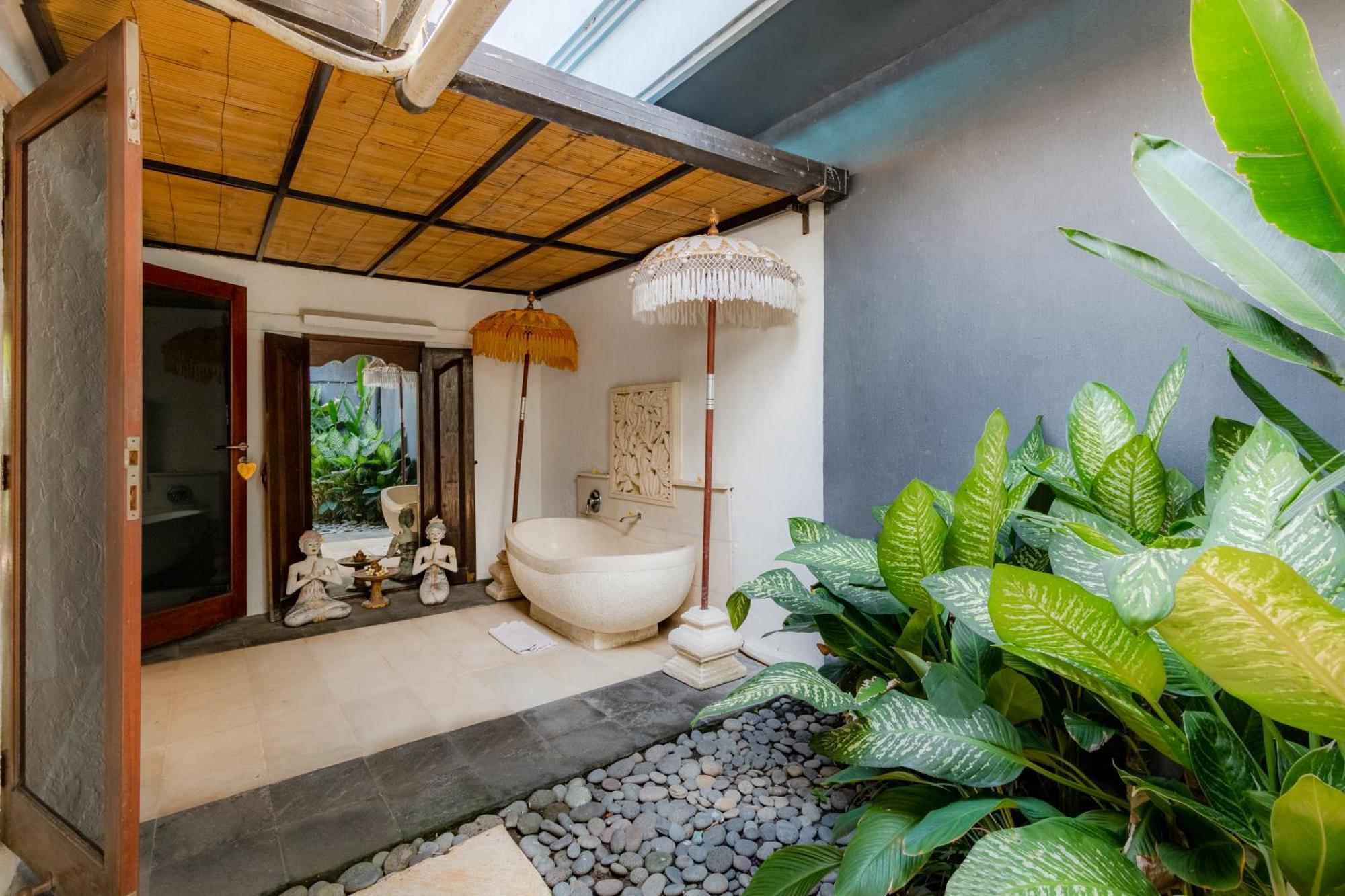 Bali Akasa Villa *