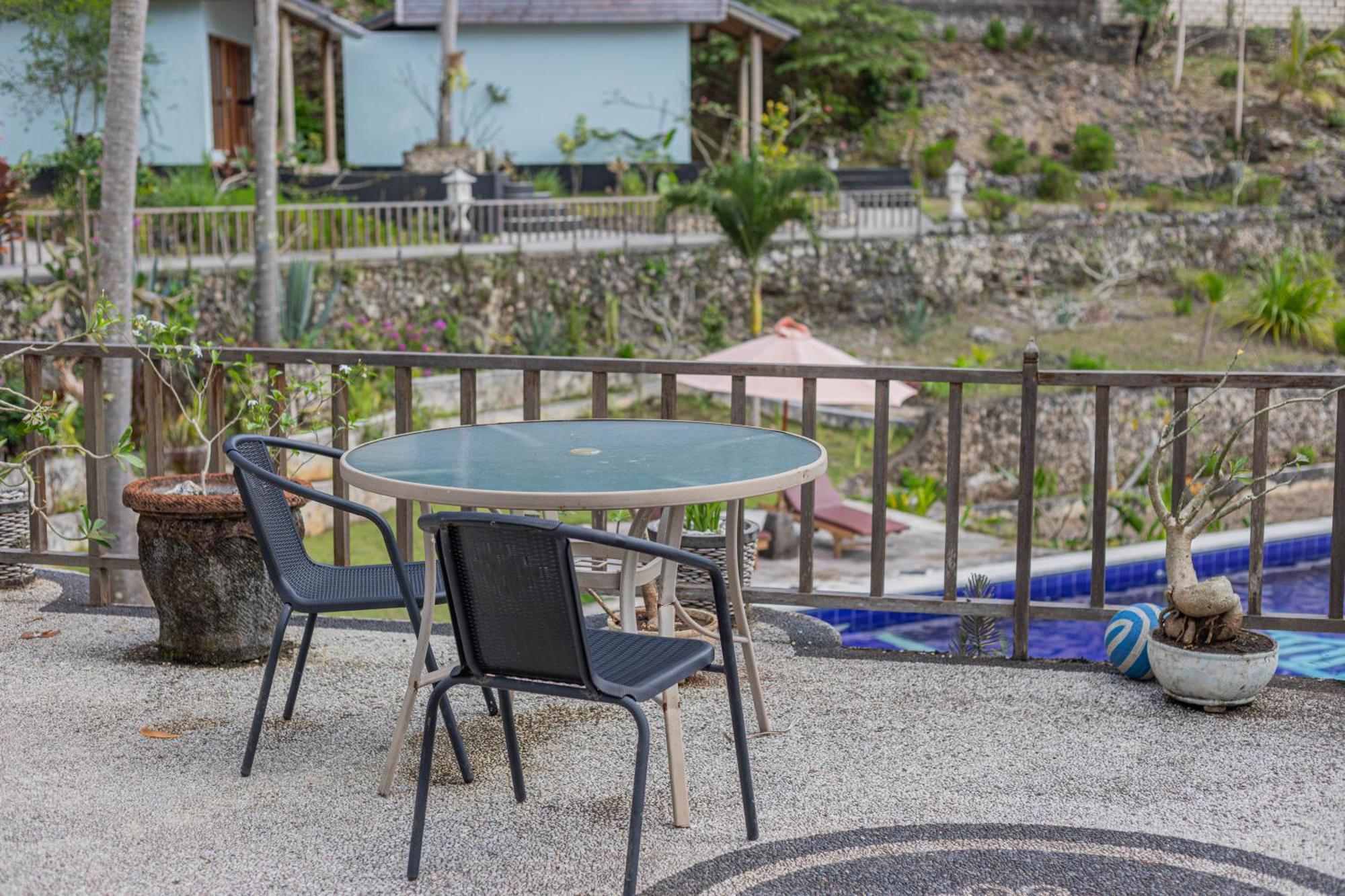 Resort Ume Sari Nusa Batumadeg