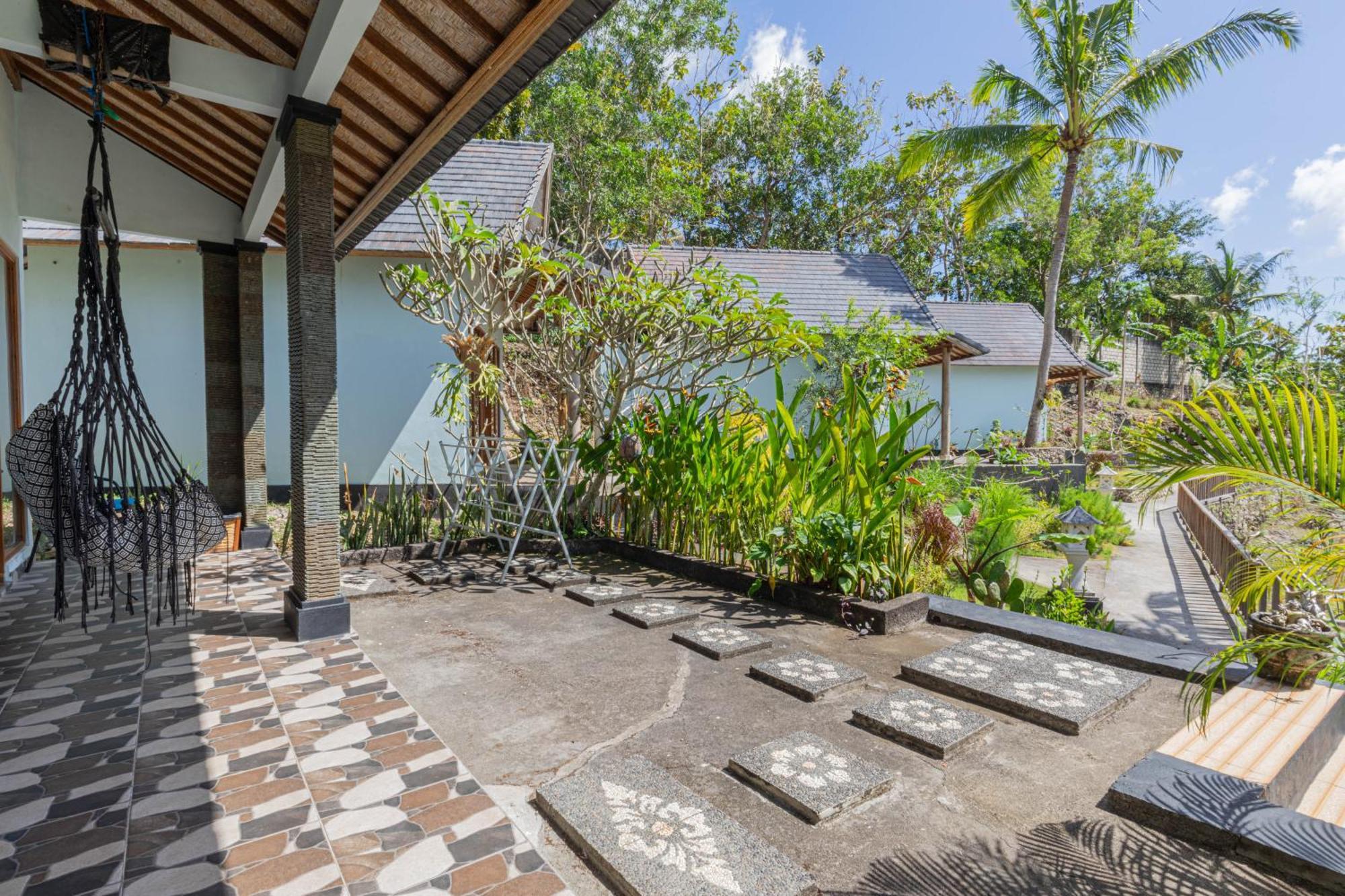 Ume Sari Nusa *