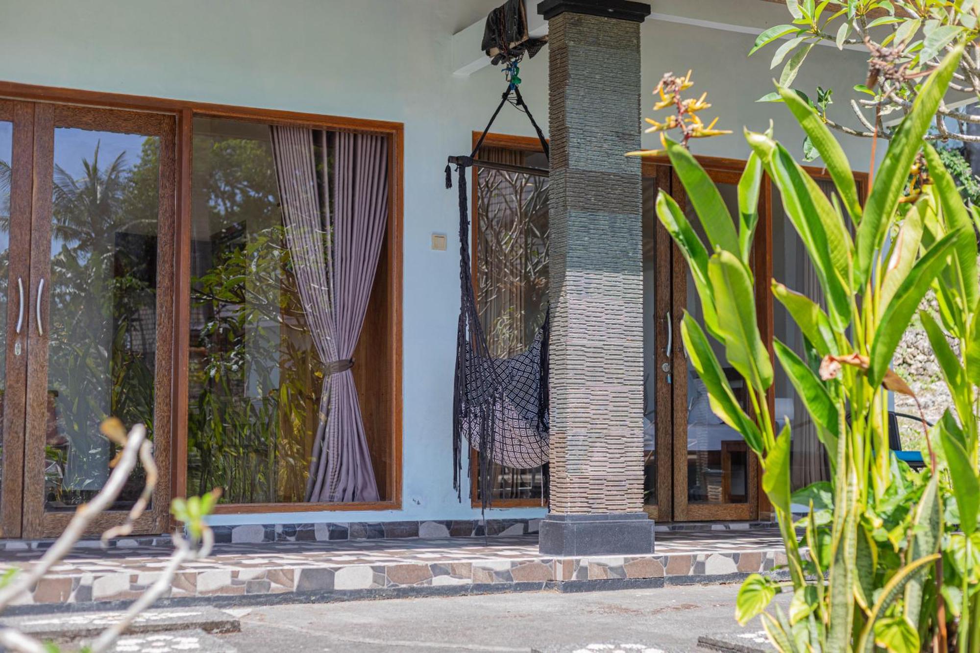 Ume Sari Nusa Resort *