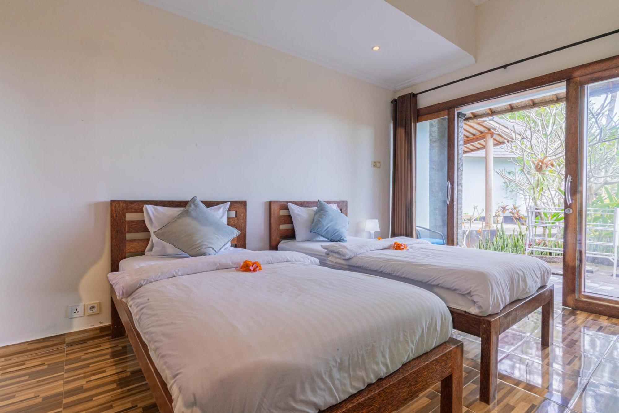 Ume Sari Nusa Resort Batumadeg