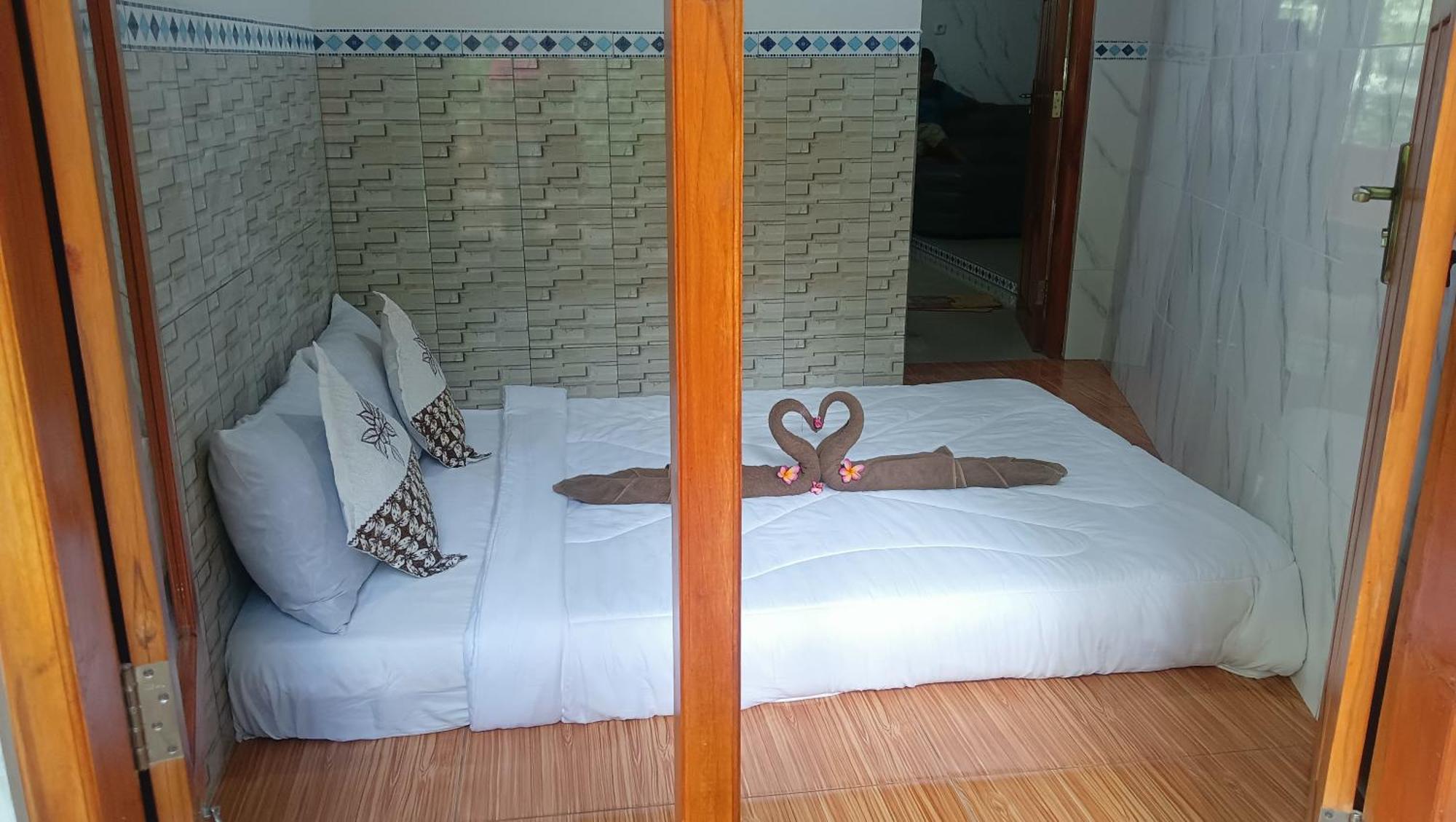 Buda's Lemukih Homestay