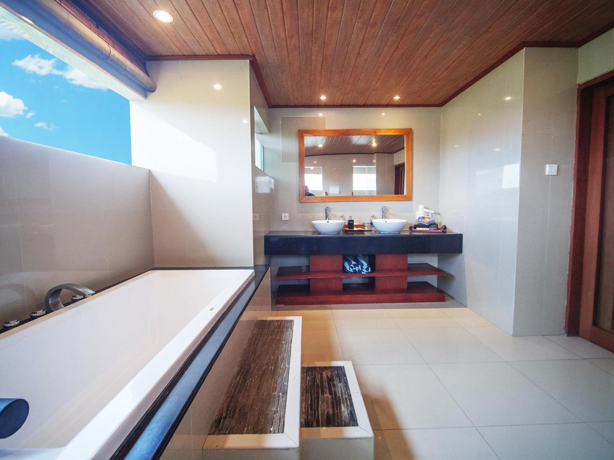 Amore Villas *