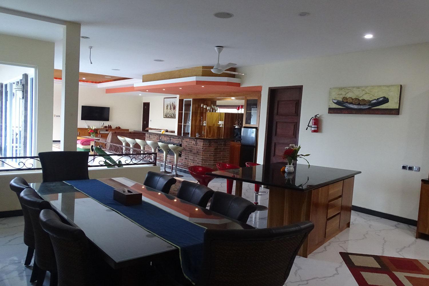 Ebel Lovina (Bali)