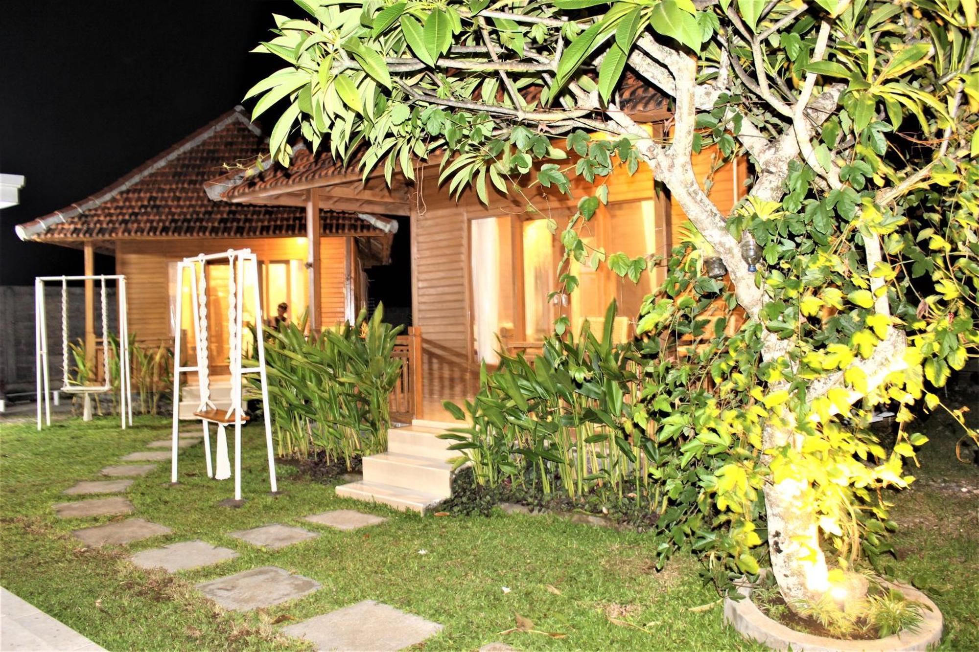 Village Jungle * Batununggul