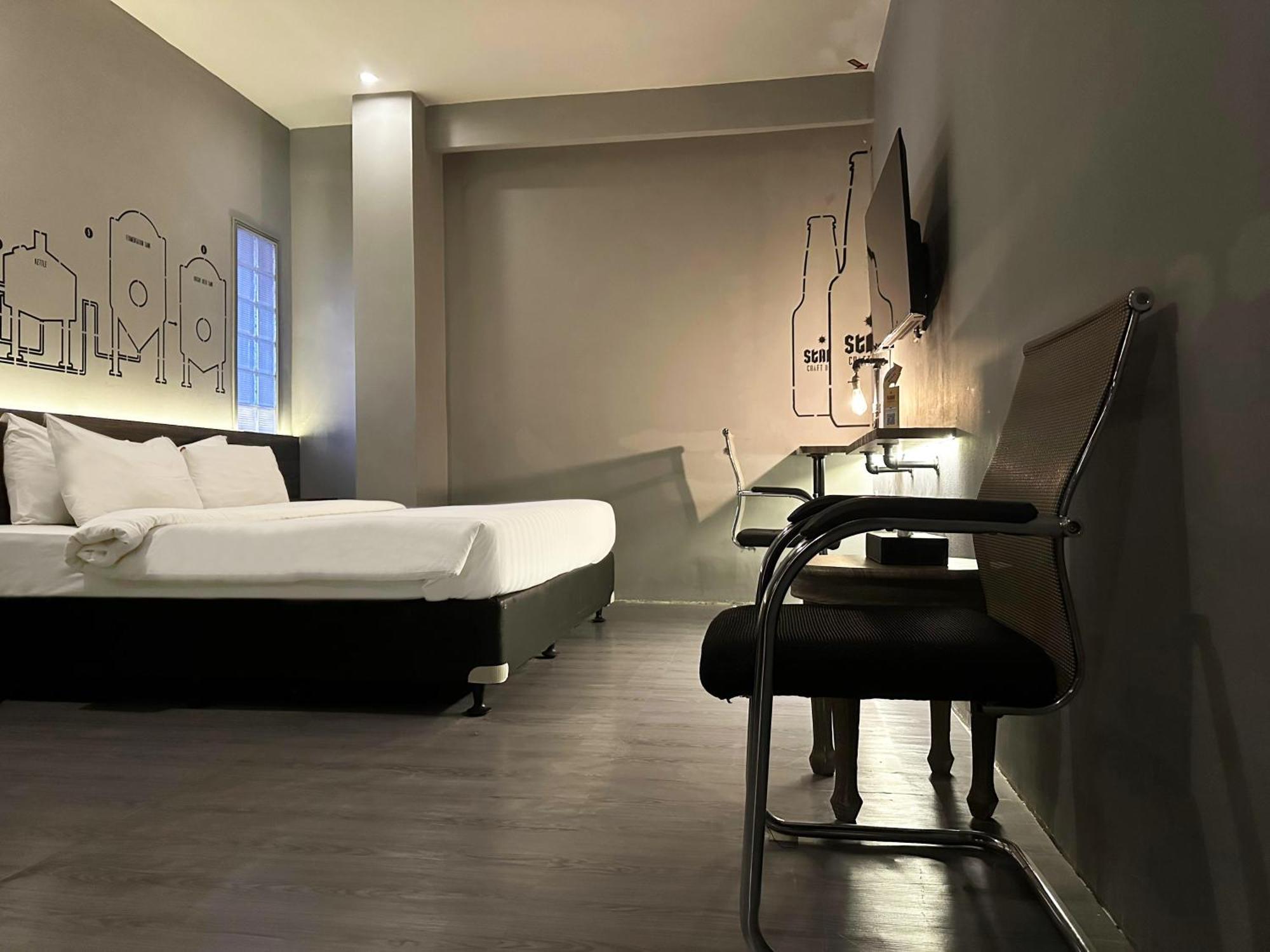 Boutique And Hotel
