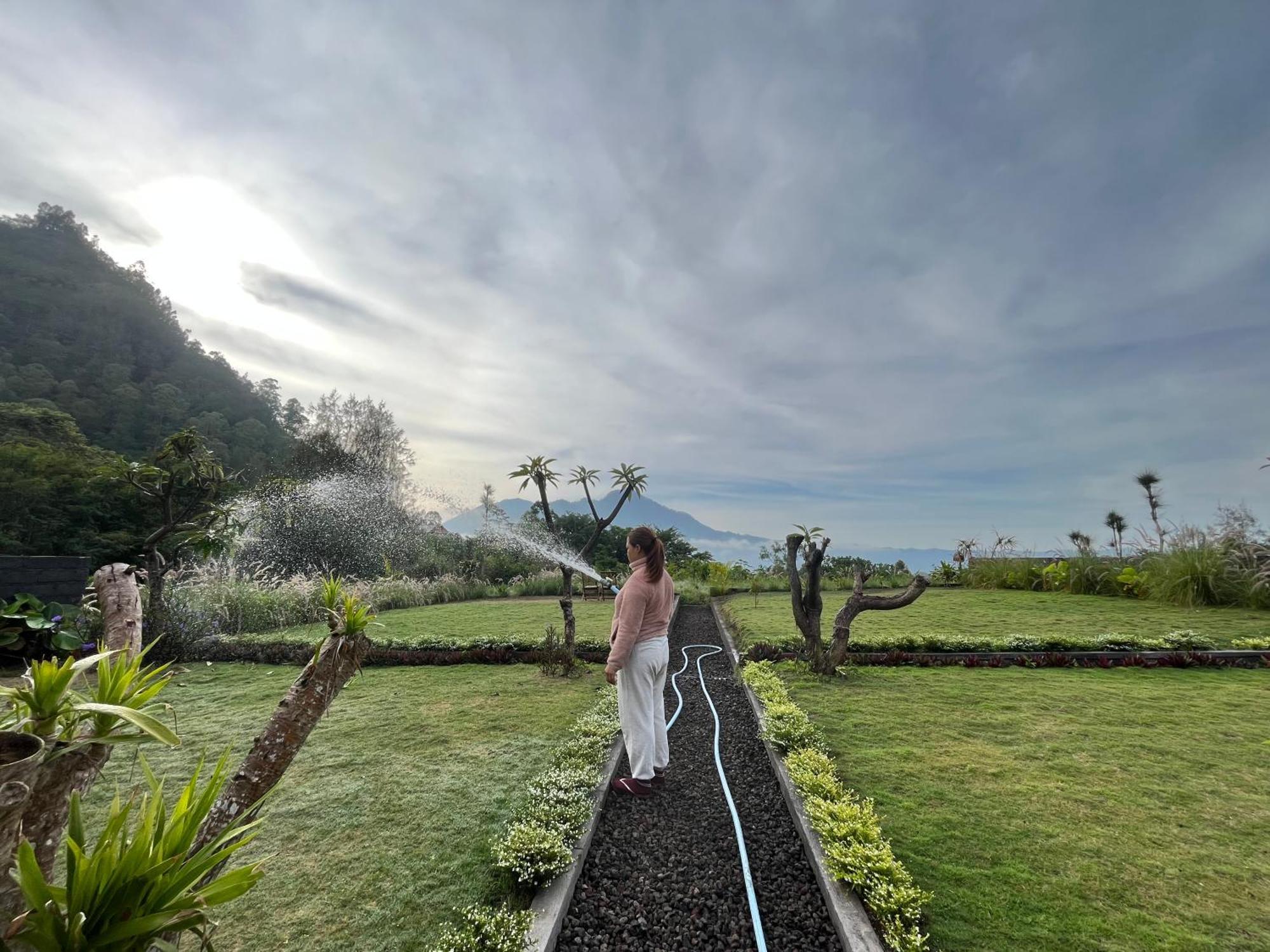 Hillside Bali Bed & Breakfast *