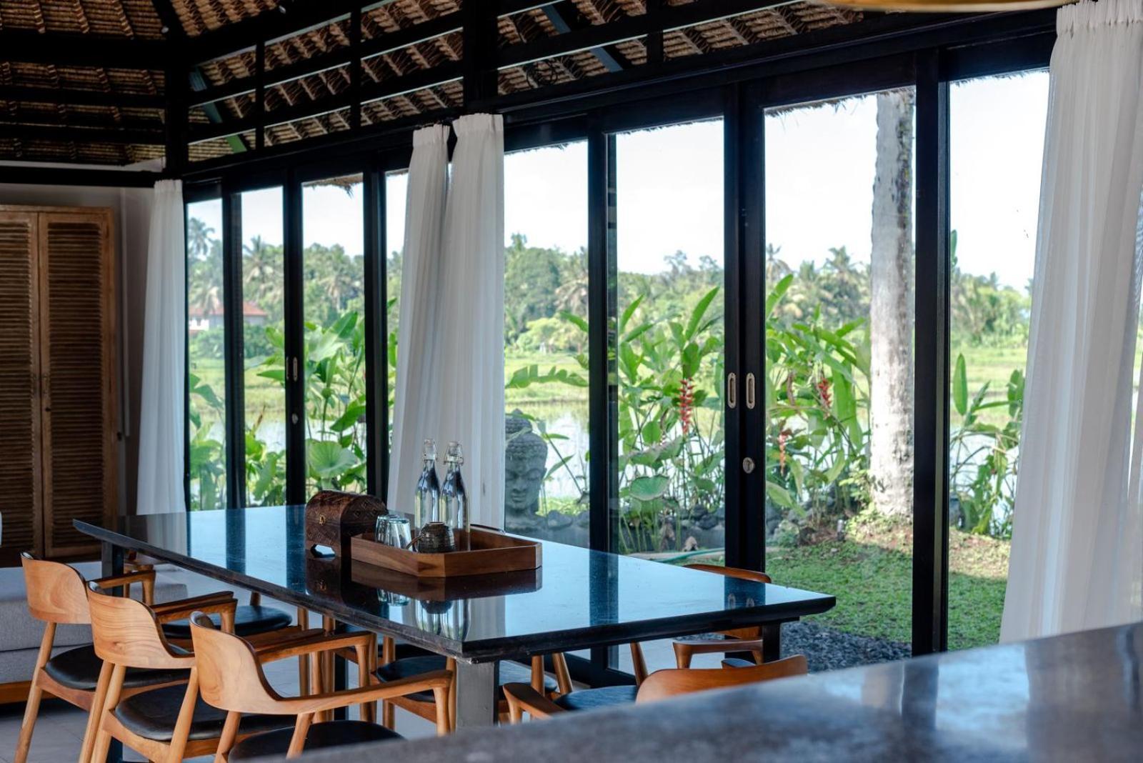 Suga Estate - Rice Field View Villa *