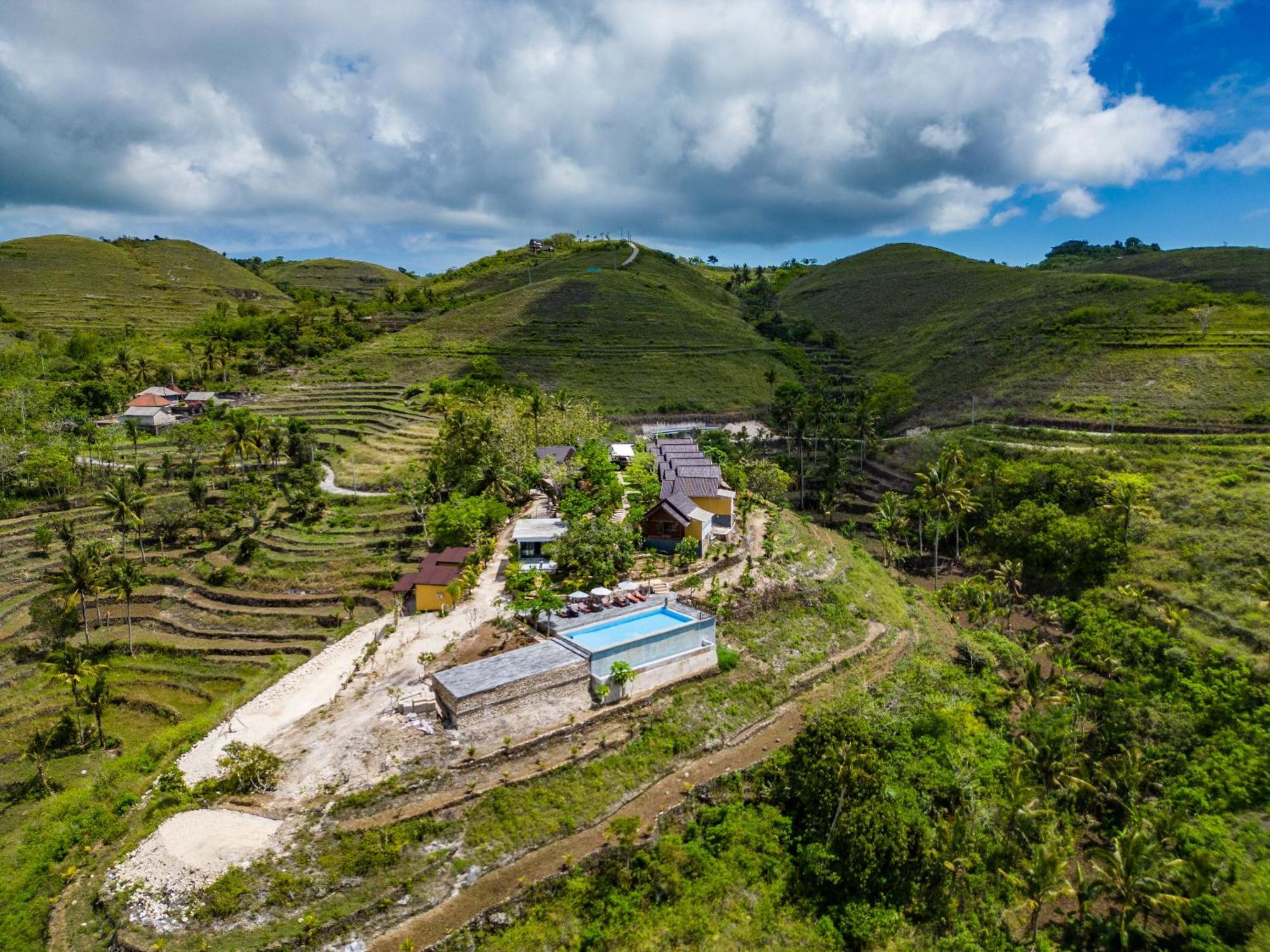 Pini Sentana Village Nusa Penida Hotel