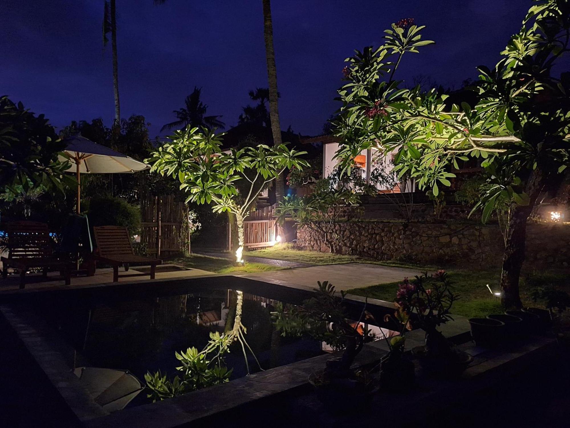 Frangipani & Restaurant