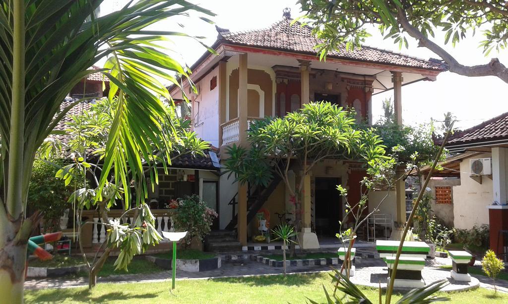 Puri Mandhara Wisma tamu *