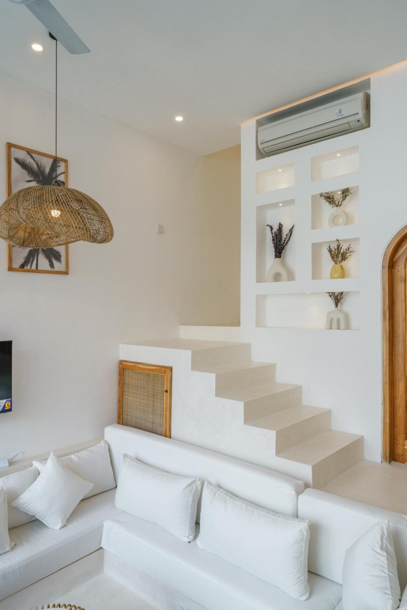 Sunset: 2br Elegant In *