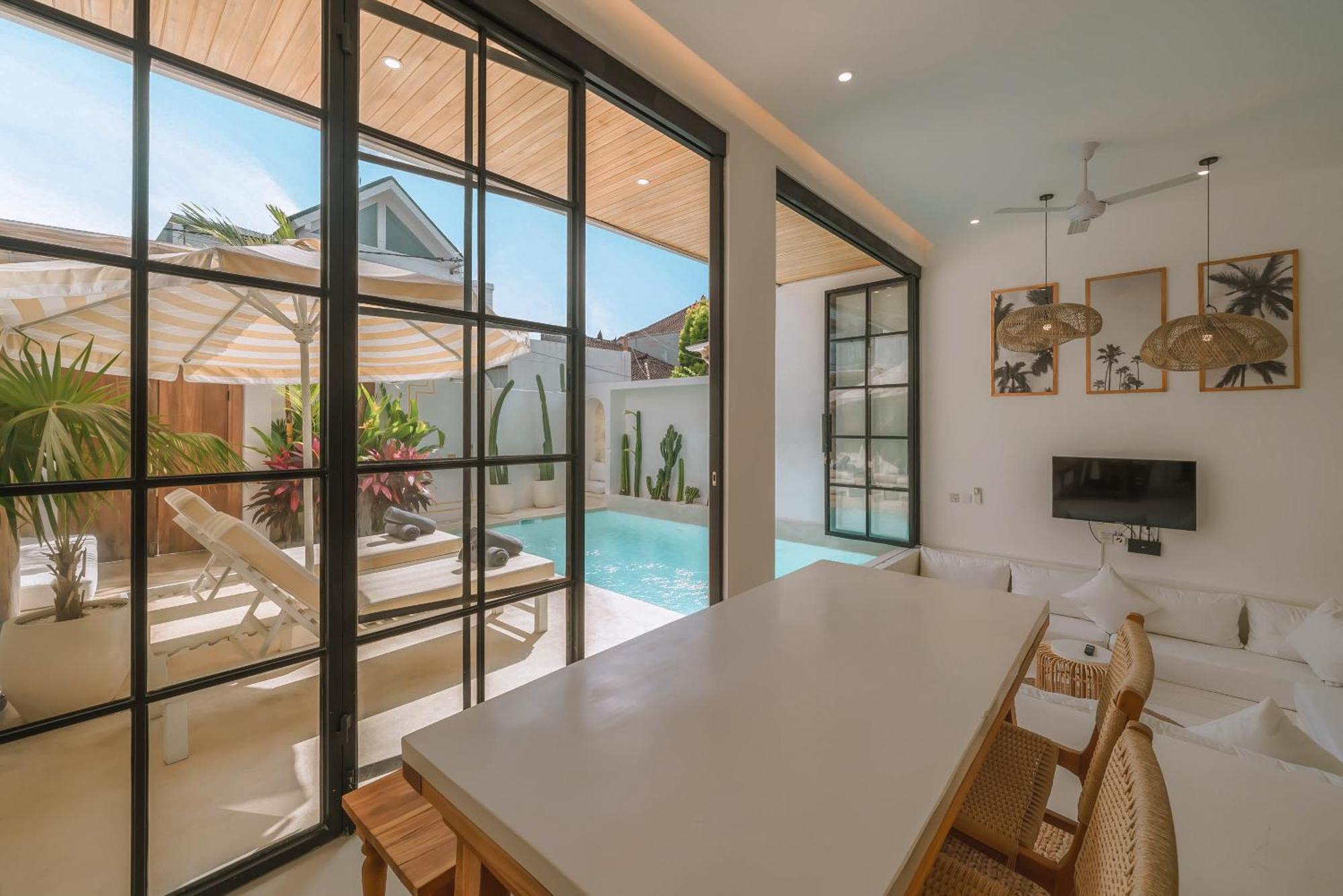 Sunset: 2br Elegant In