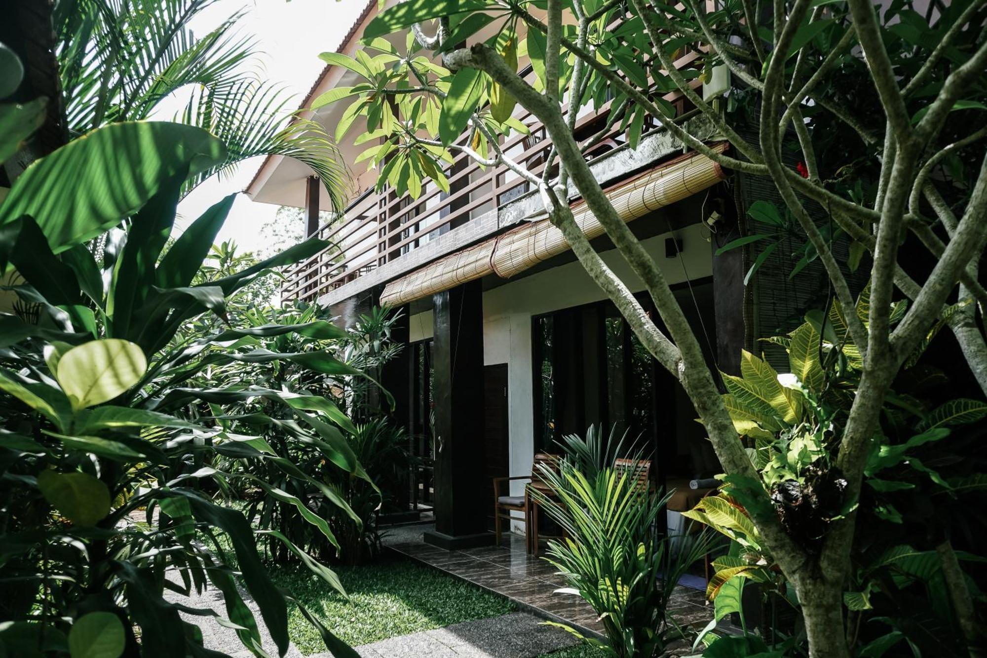 De Olas Padang Padang Bali 2*