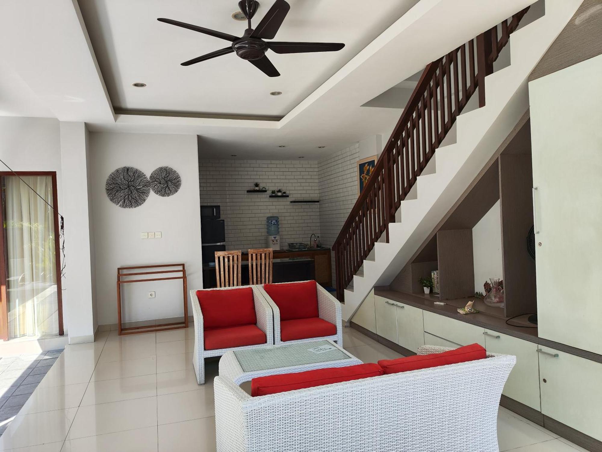 Lovecho Villa