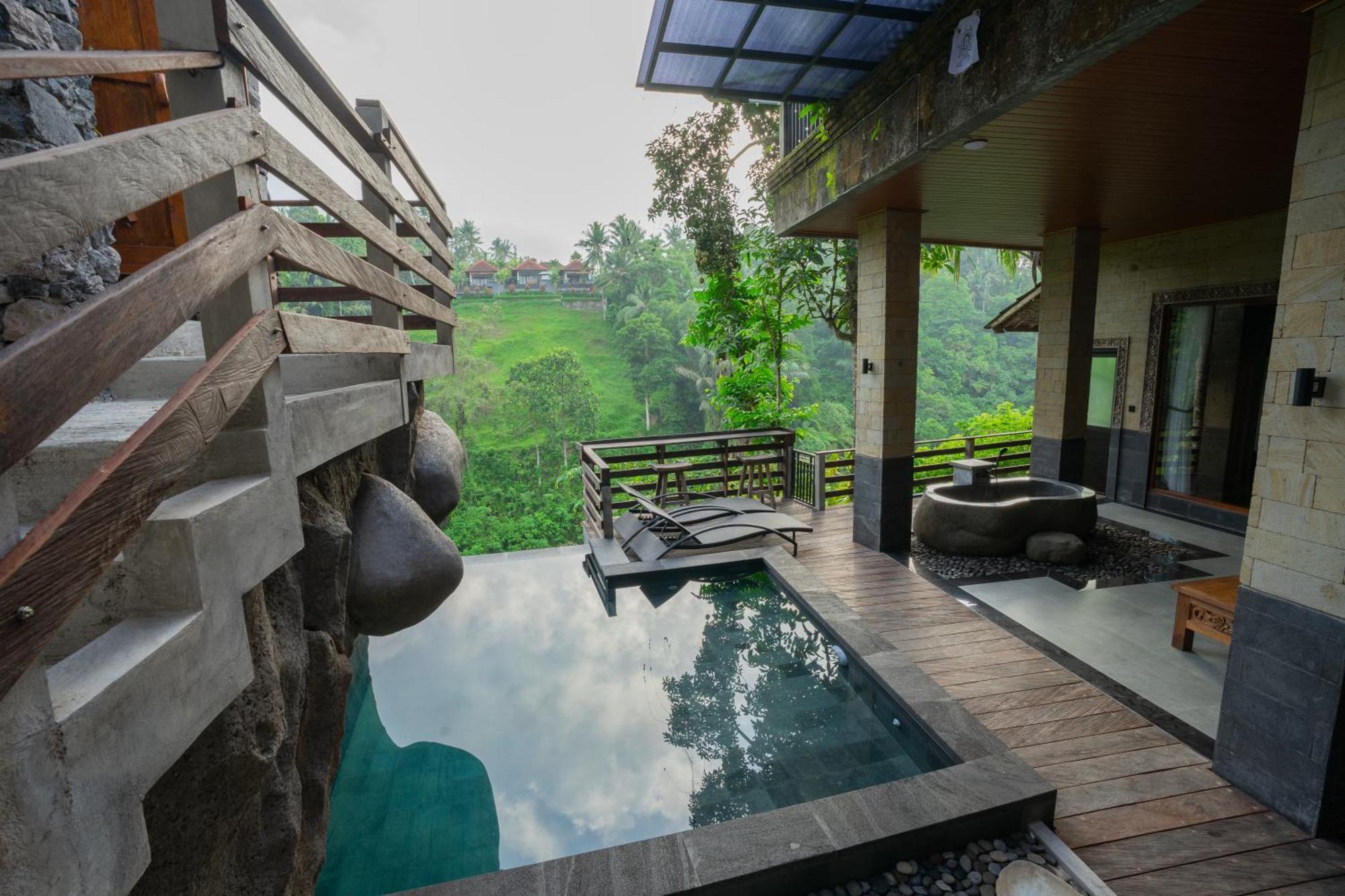 Paras Guest house 3*