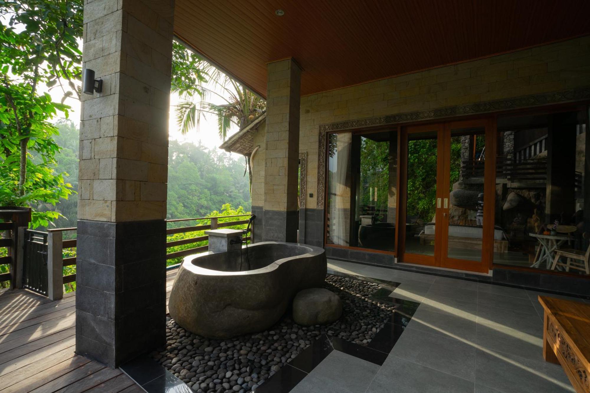Paras Guest house 3*