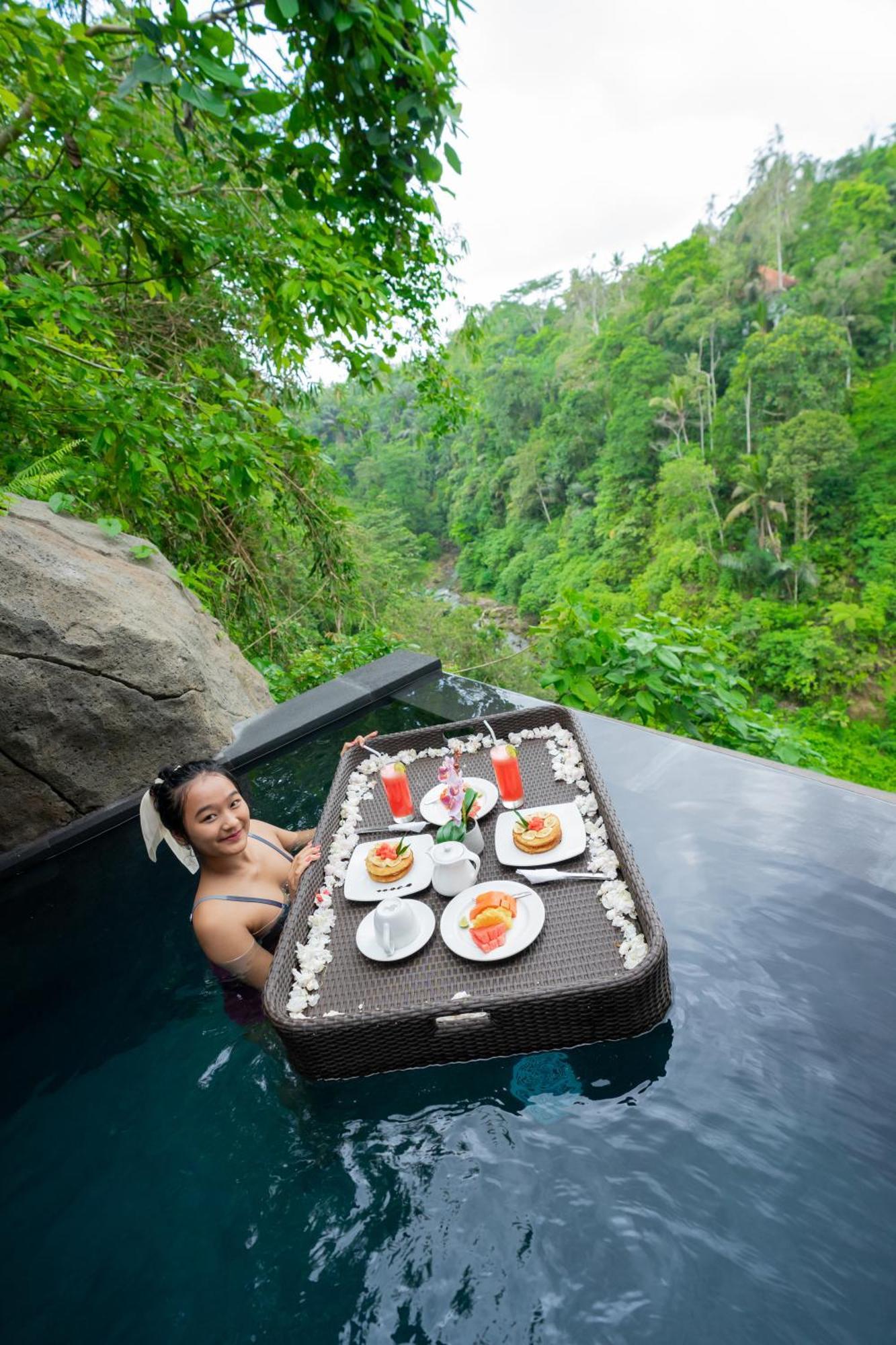 Paras Guest house 3*