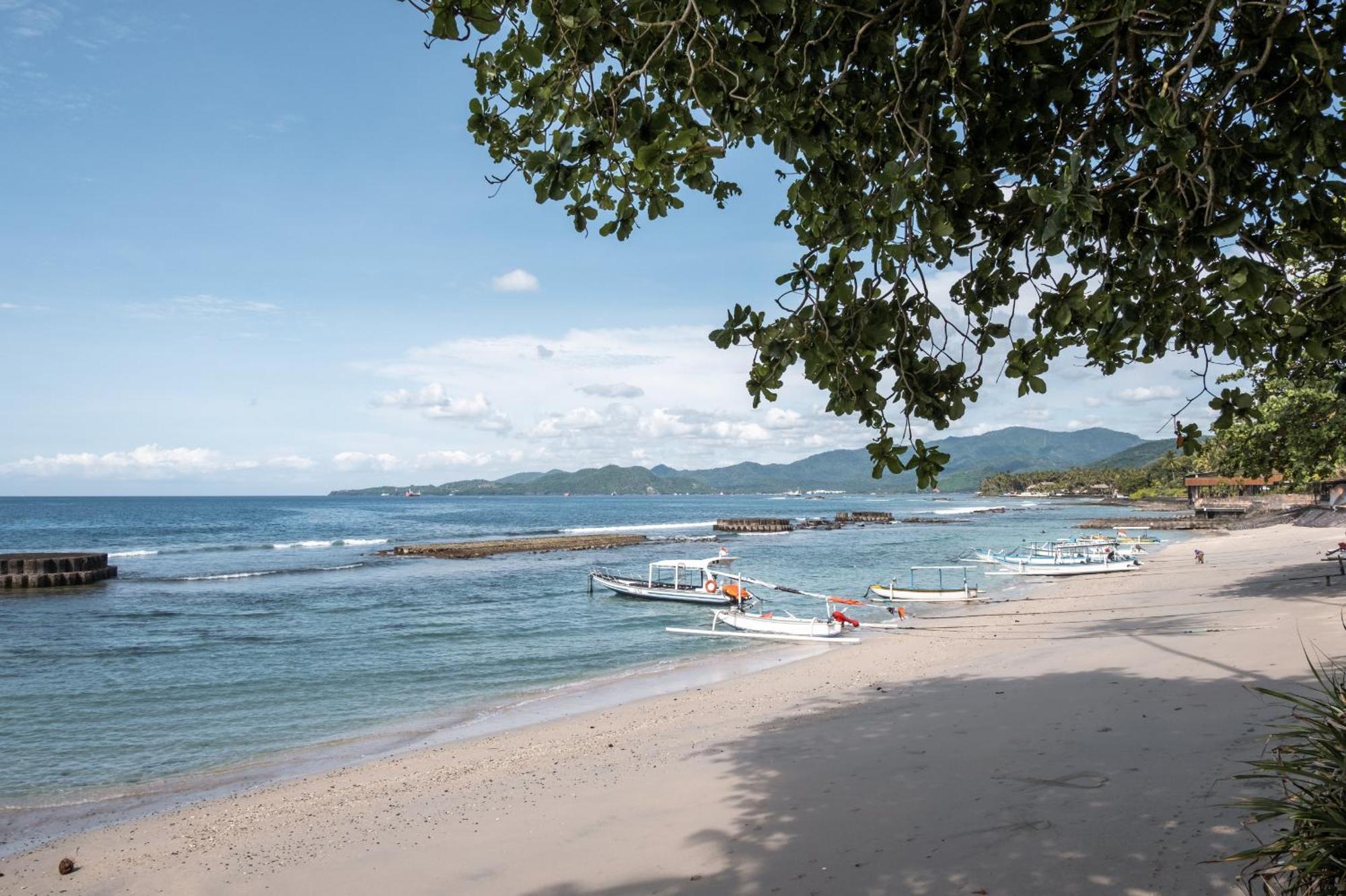 Manis Beachfront Candi Dasa (Bali)