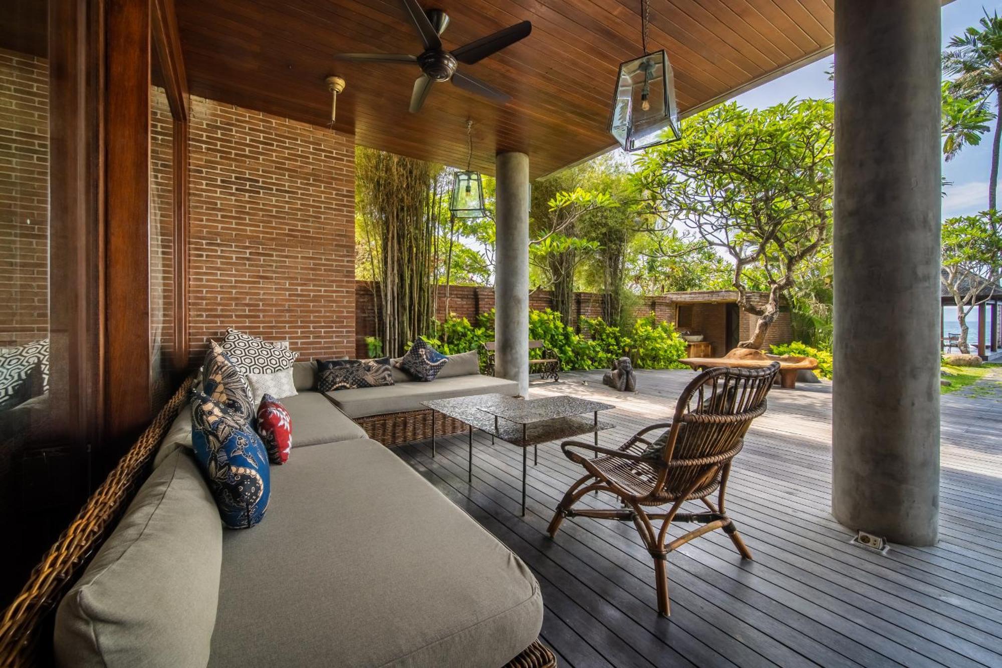 Manis Beachfront Villa Candi Dasa (Bali)