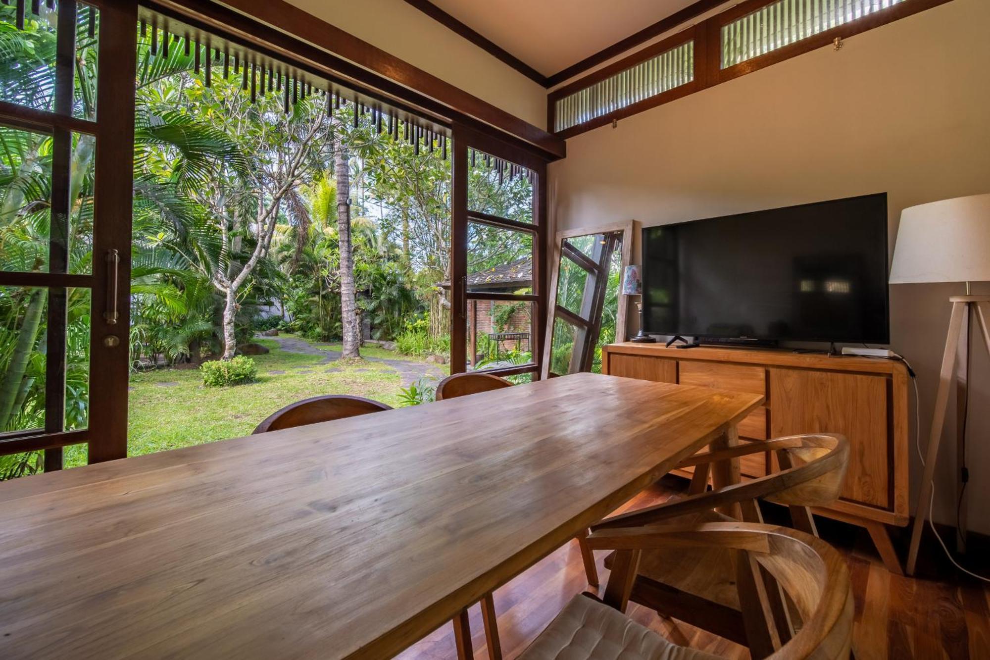 Manis Beachfront Villa