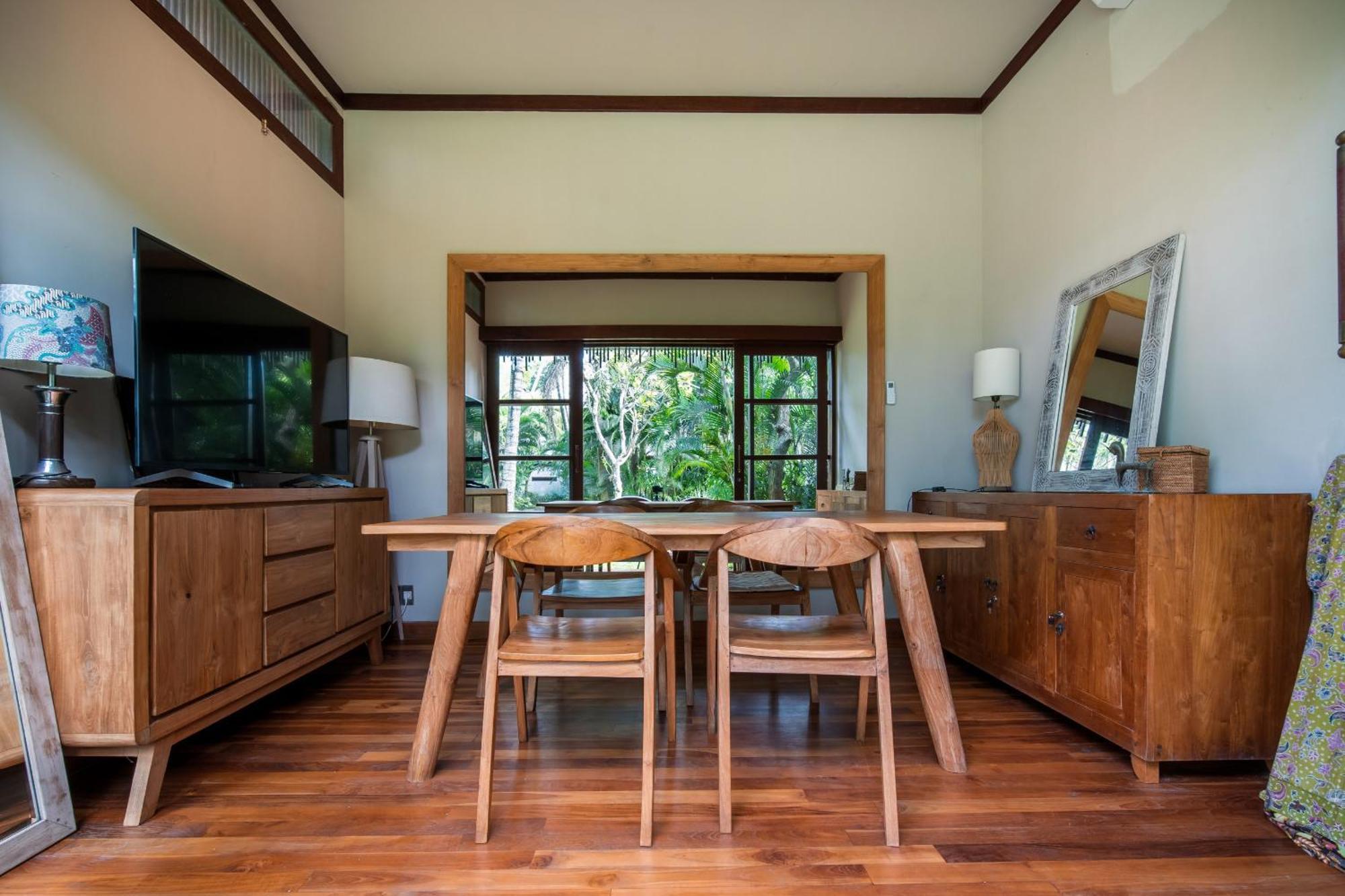 Manis Beachfront Villa Candi Dasa (Bali)