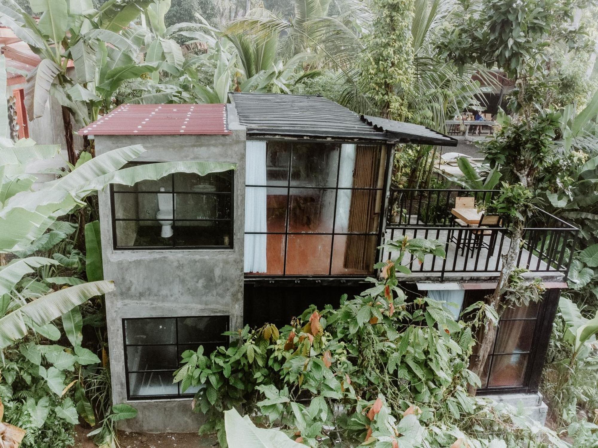 Daydream Resort